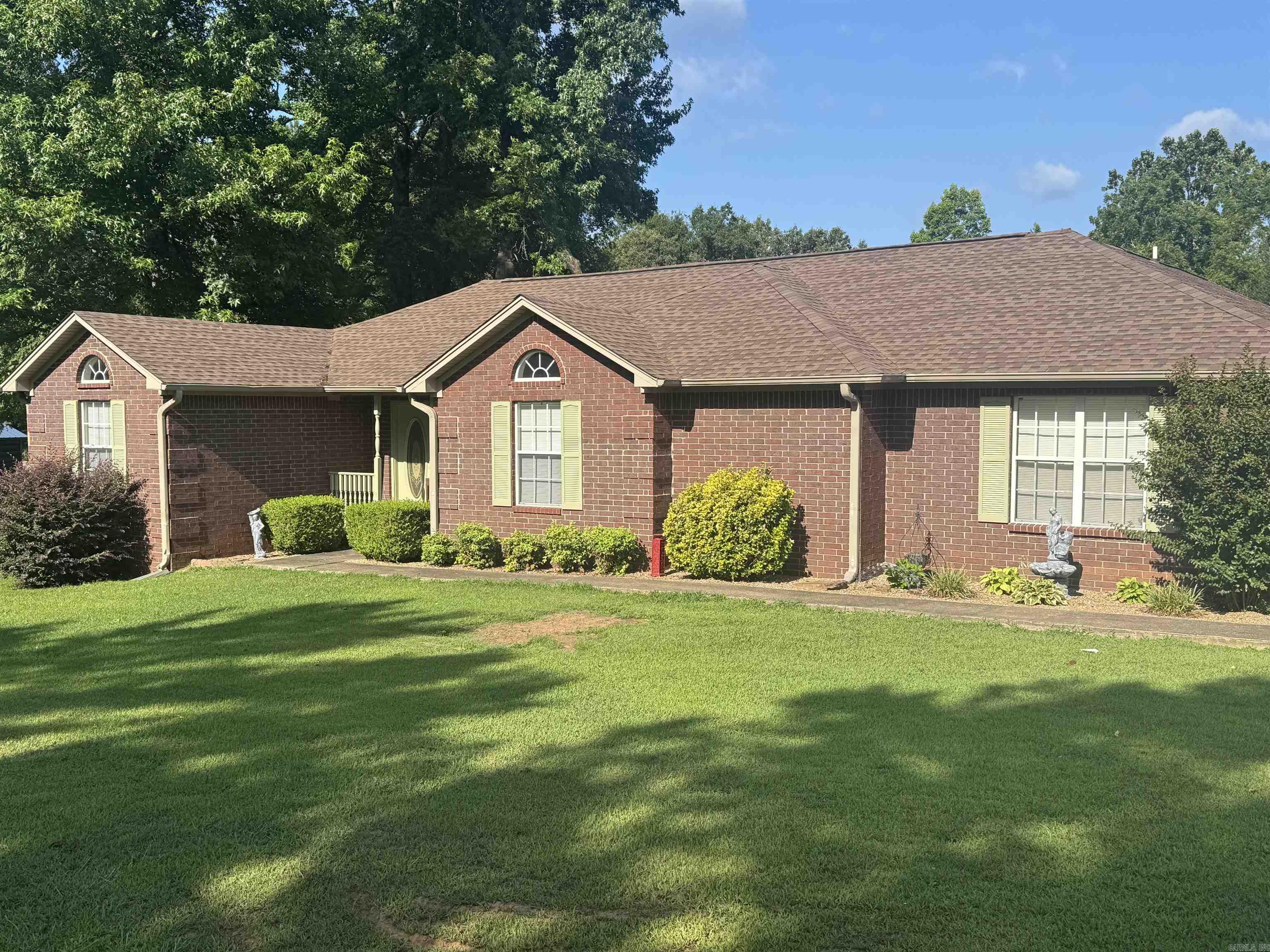95 Deer Run Property Photo 3