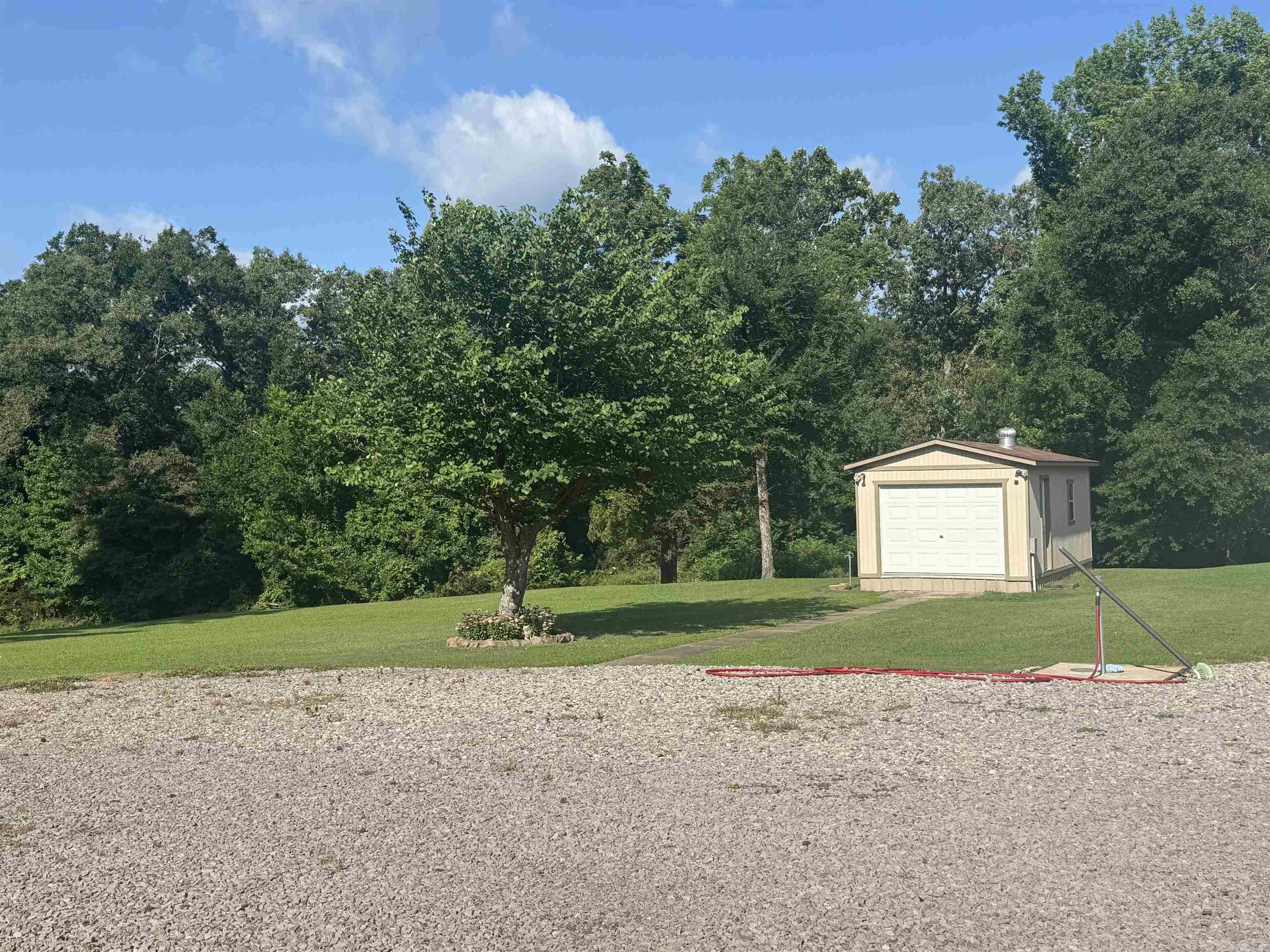 95 Deer Run Property Photo 6