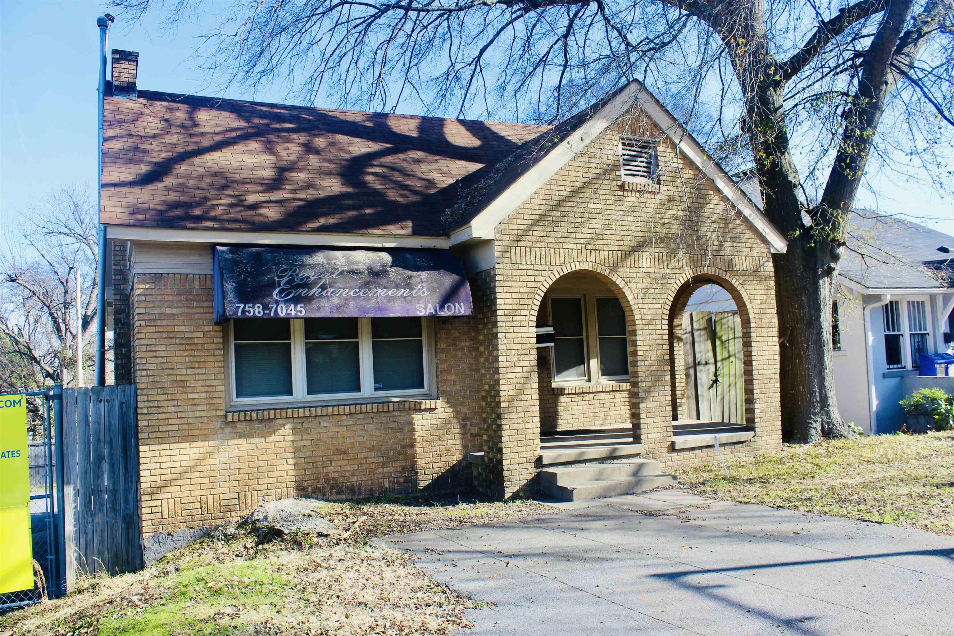 1710 Main Street Property Photo 1
