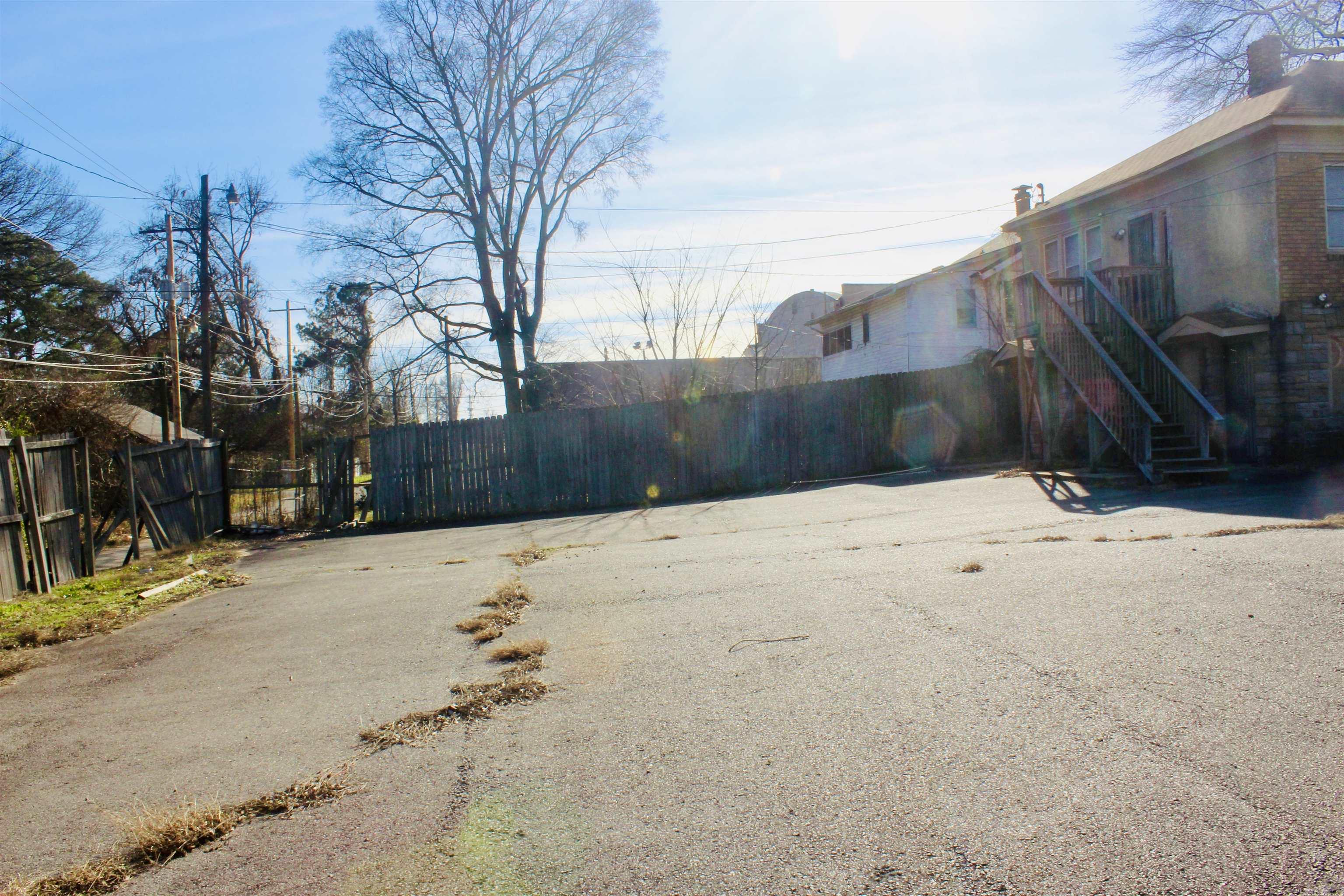 1710 Main Street Property Photo 4