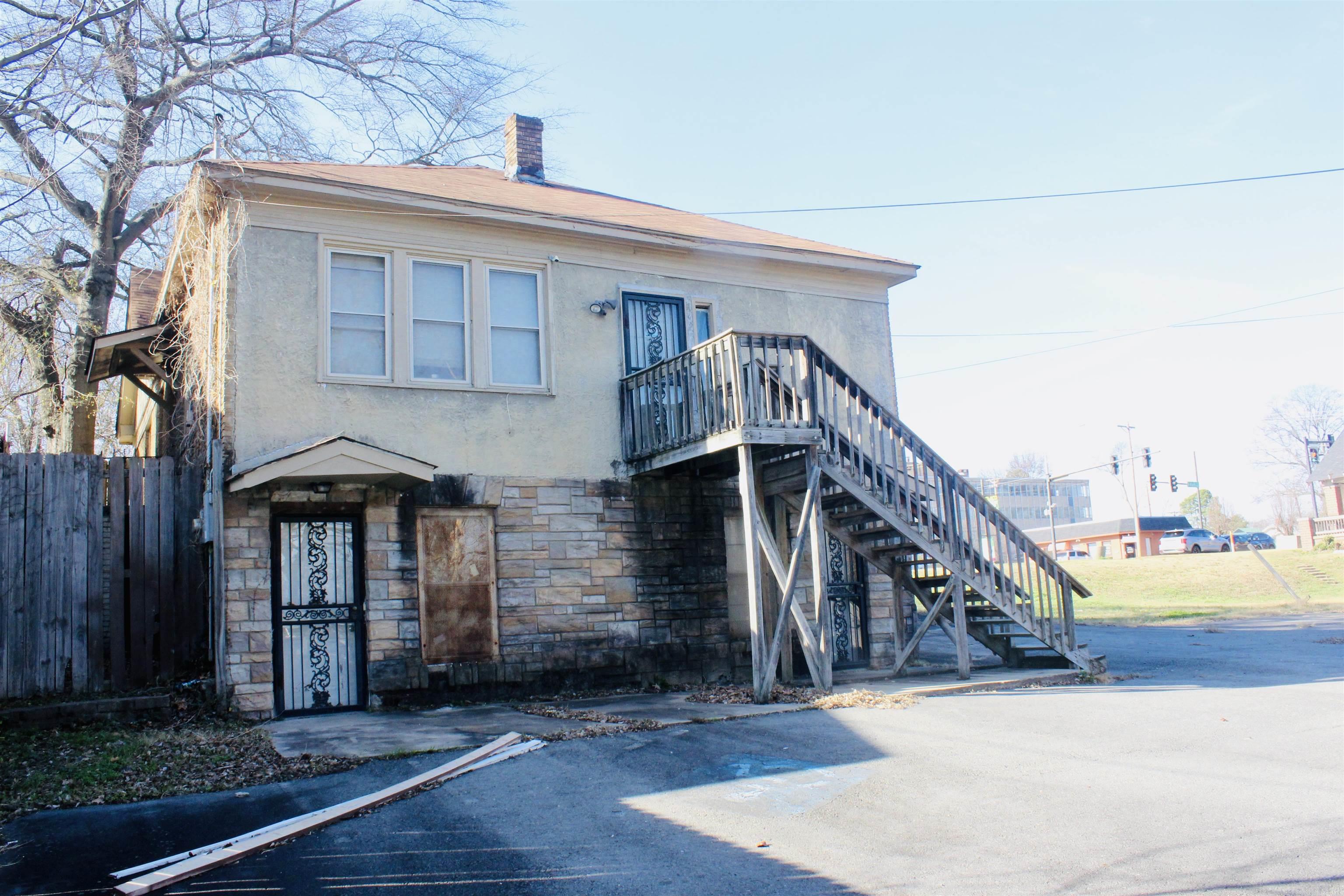 1710 Main Street Property Photo 11