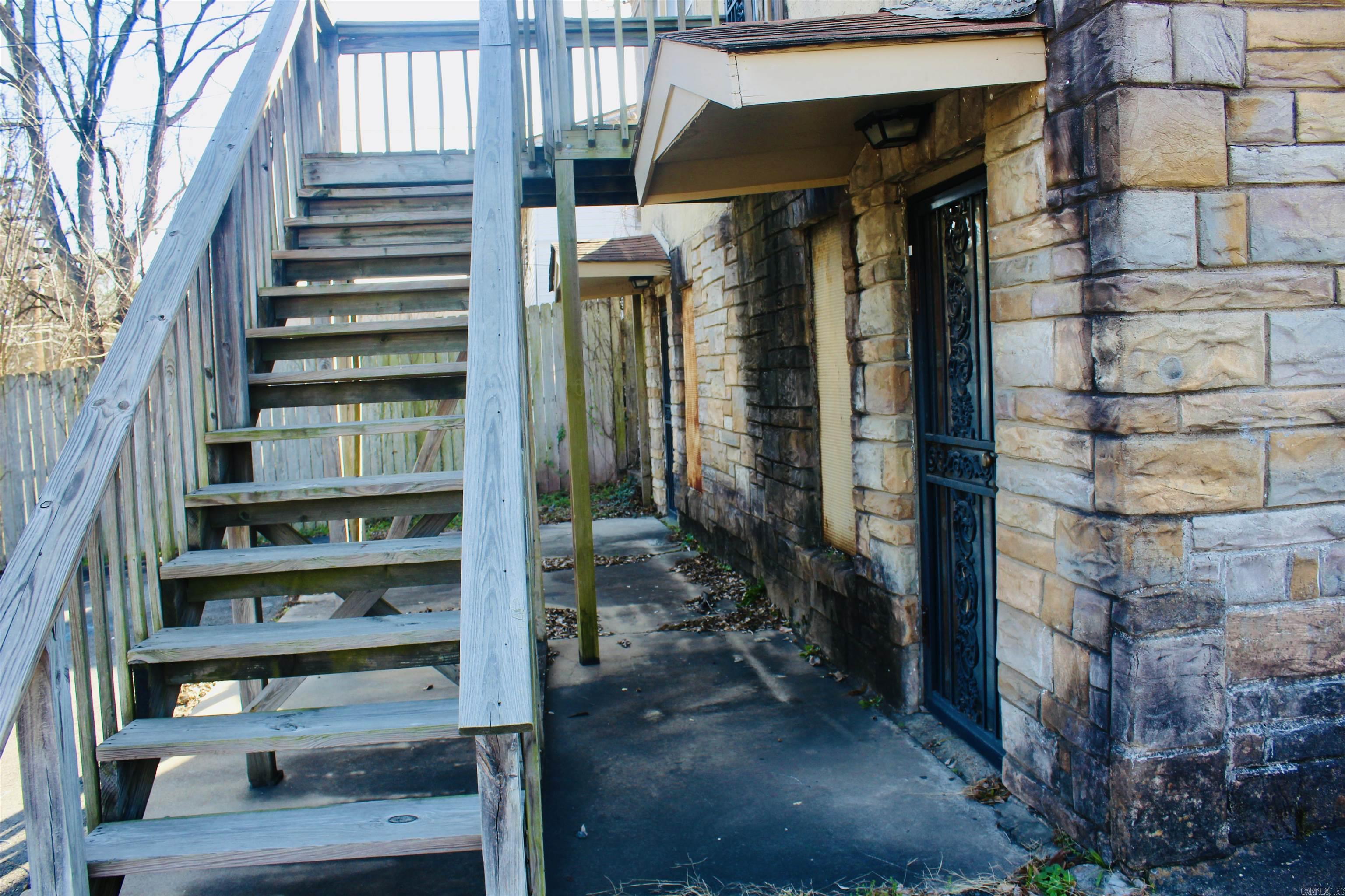 1710 Main Street Property Photo 16