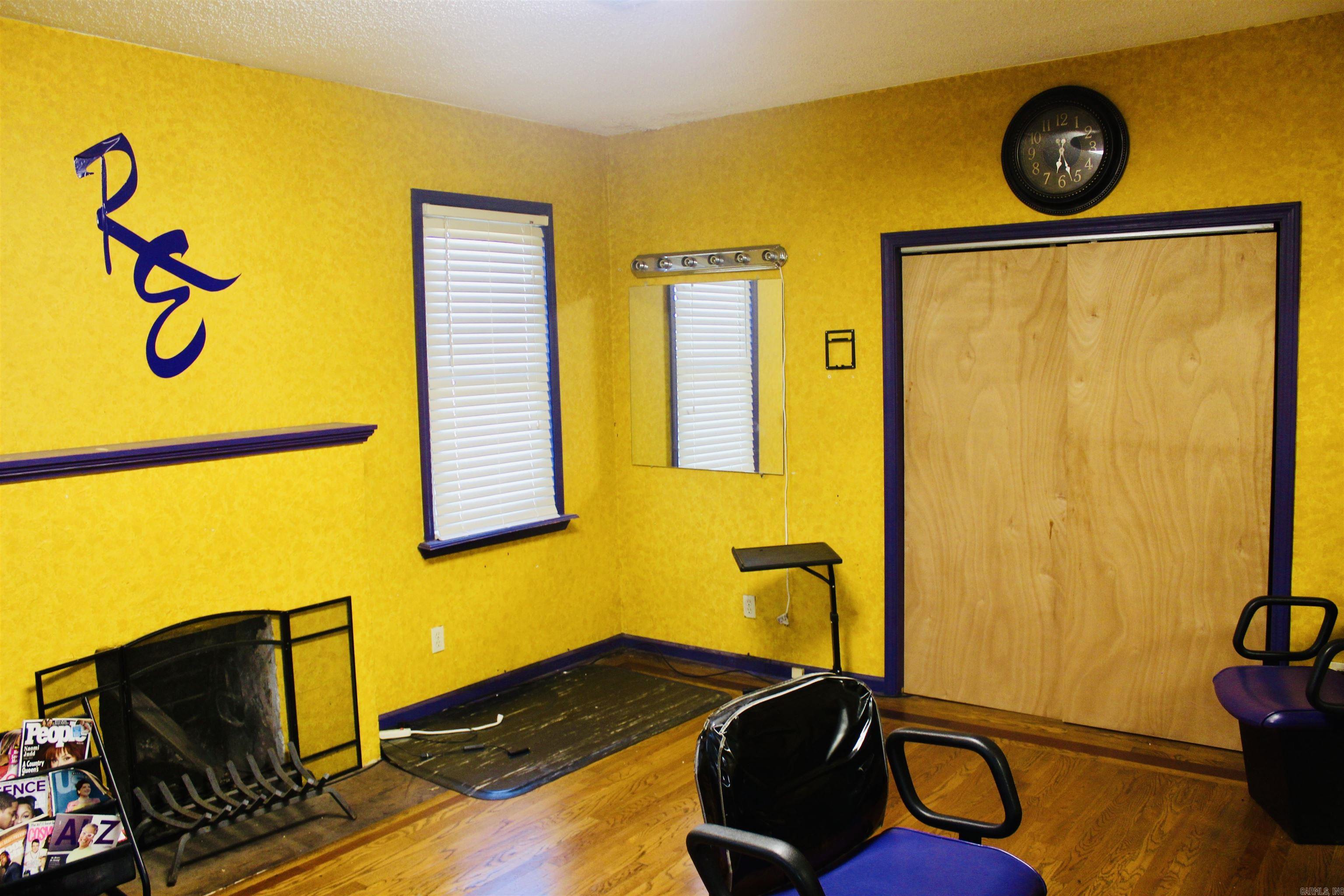 1710 Main Street Property Photo 24