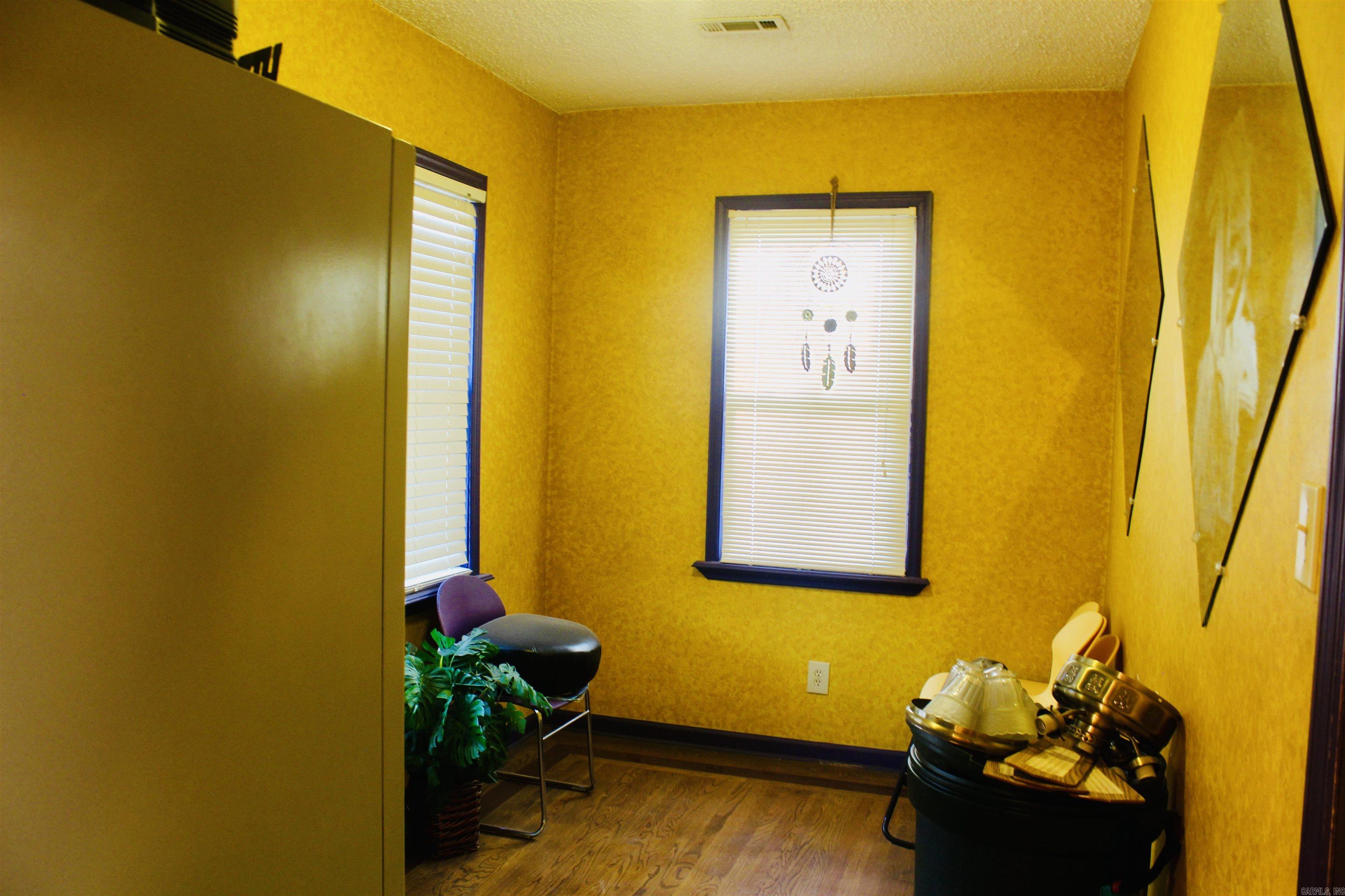 1710 Main Street Property Photo 45
