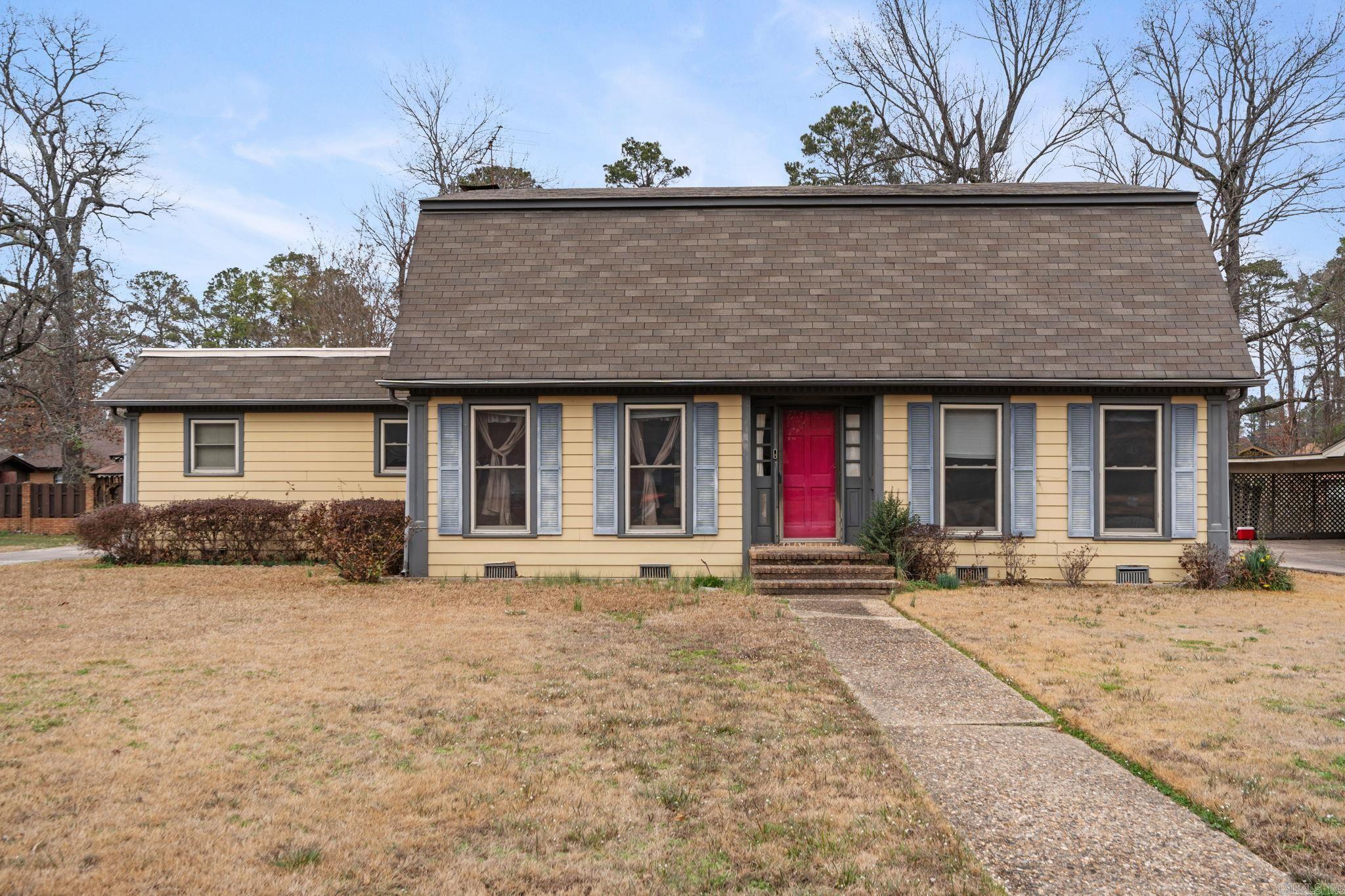 2105 Monticello Court