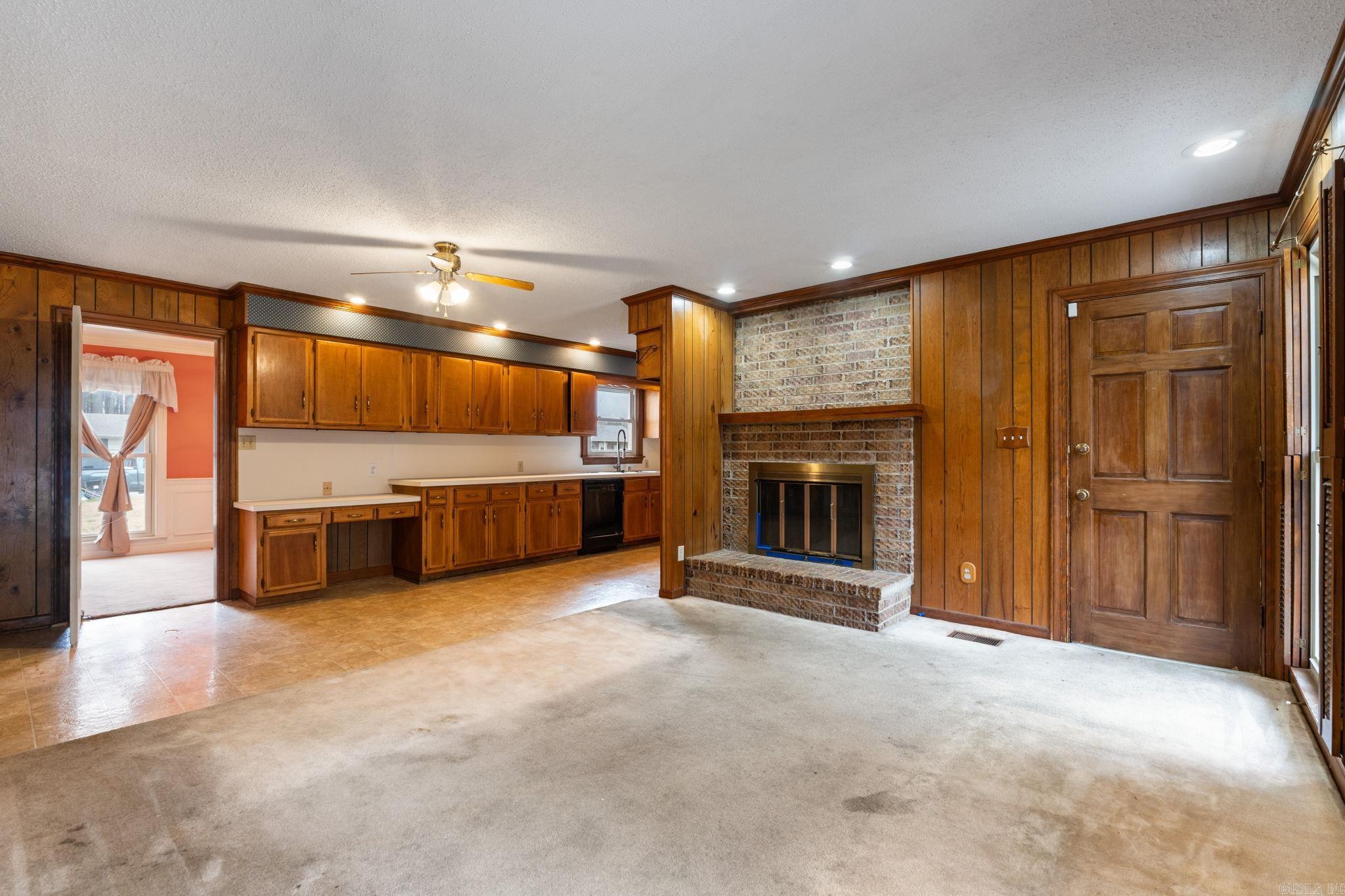 2105 Monticello Court Property Photo 11