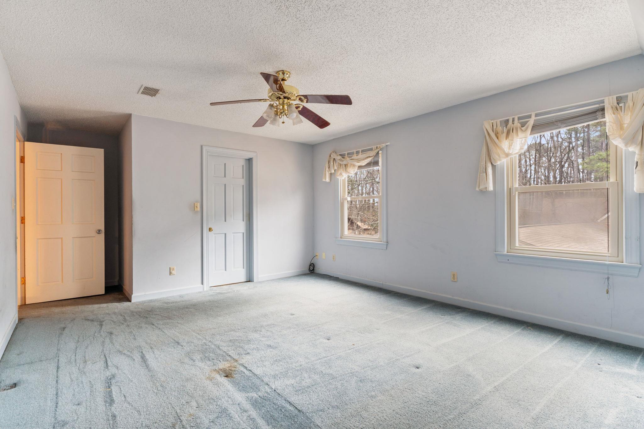 2105 Monticello Court Property Photo 28