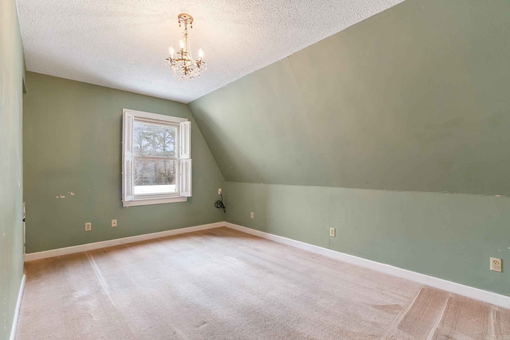 2105 Monticello Court Property Photo 35