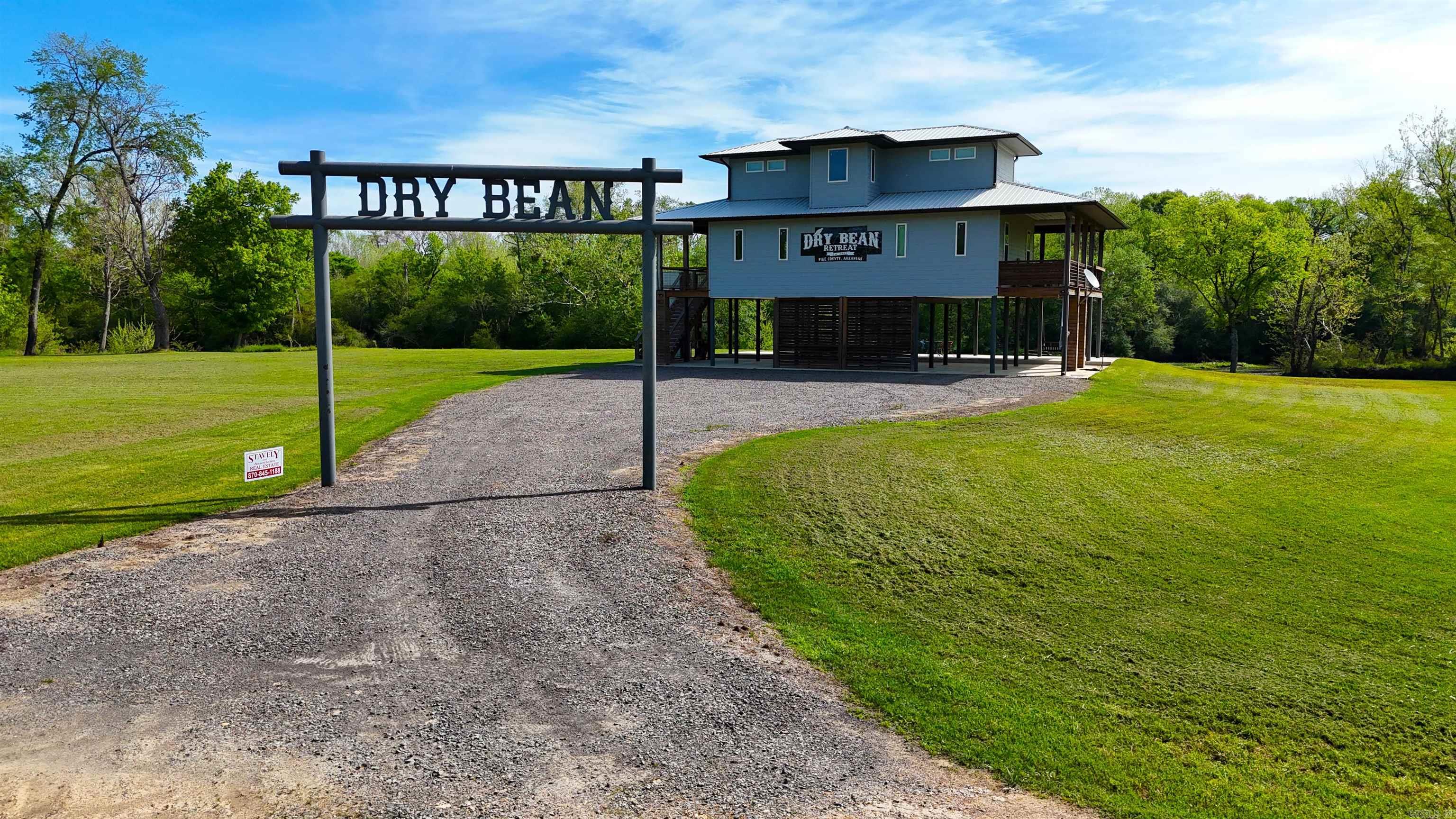 #8 Brian Drive Property Photo 2