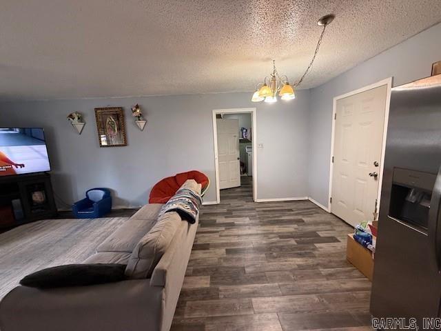 613 Valley Drive Property Photo 5
