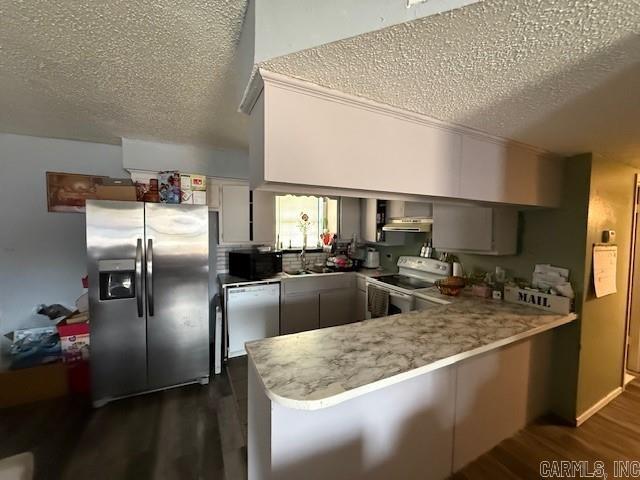 613 Valley Drive Property Photo 6