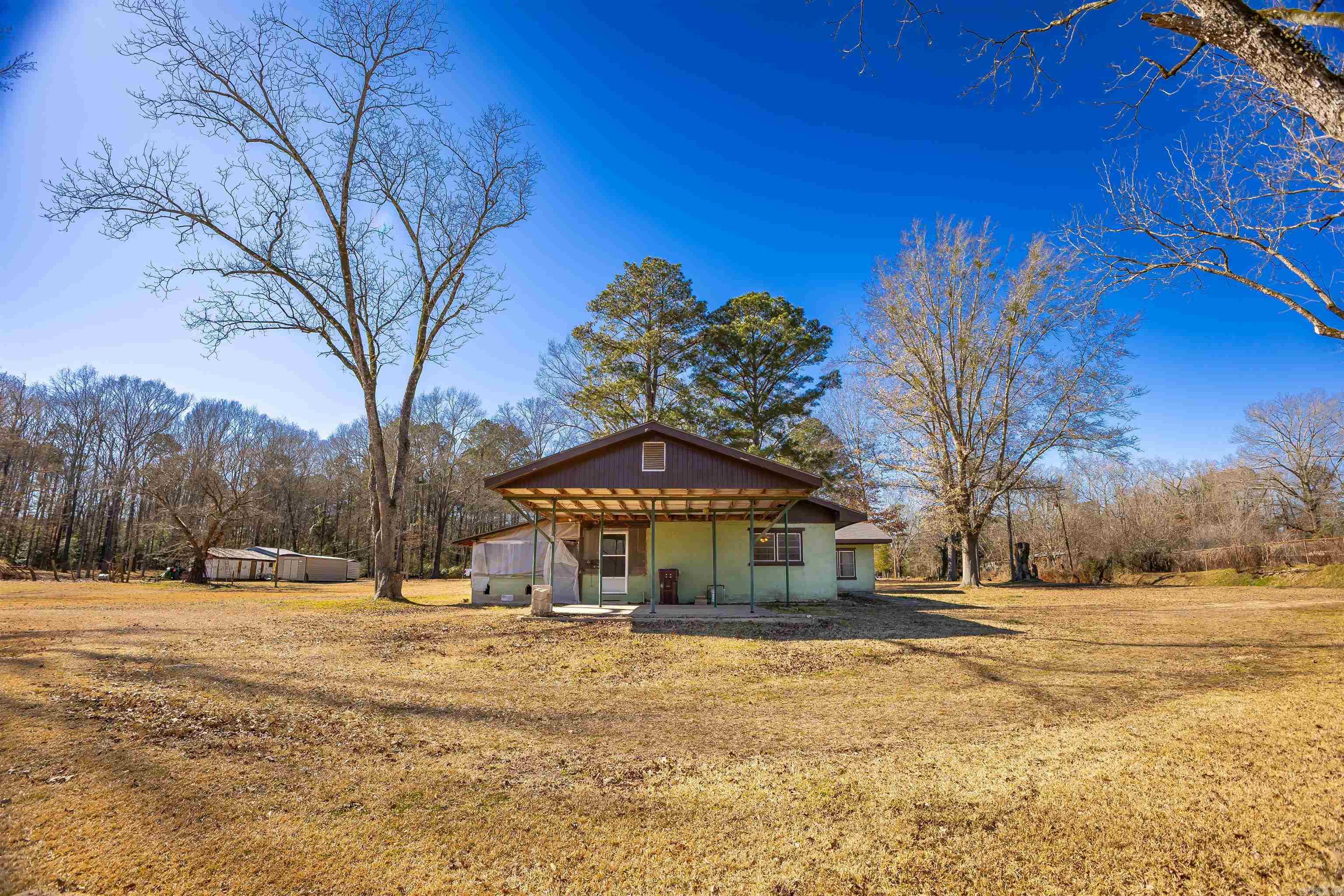 2025 O Rear Rd Property Photo 4