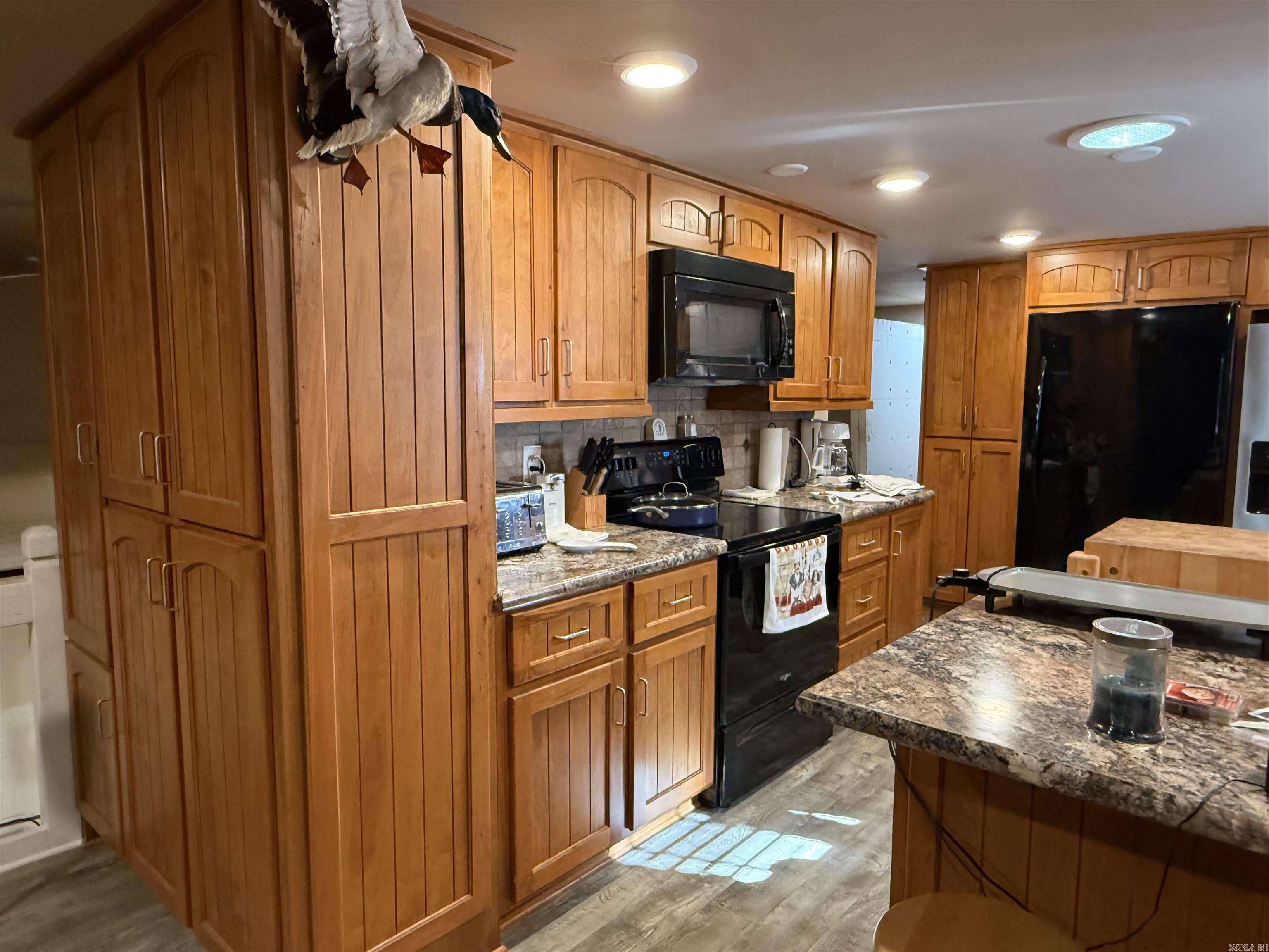 185 Miller Lane Property Photo 12