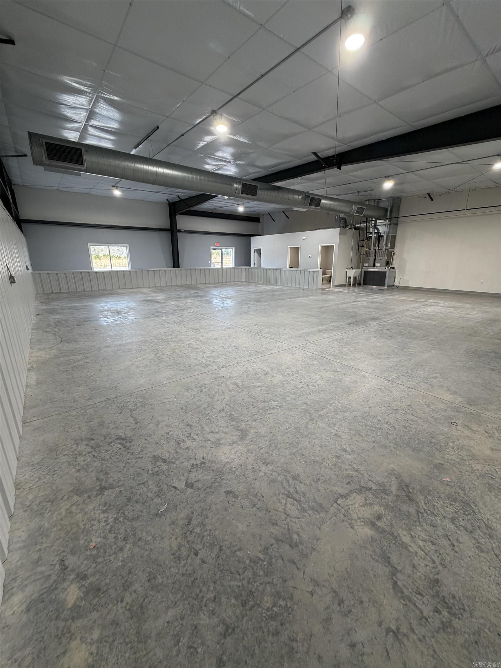 24005 Arch Street Property Photo 6