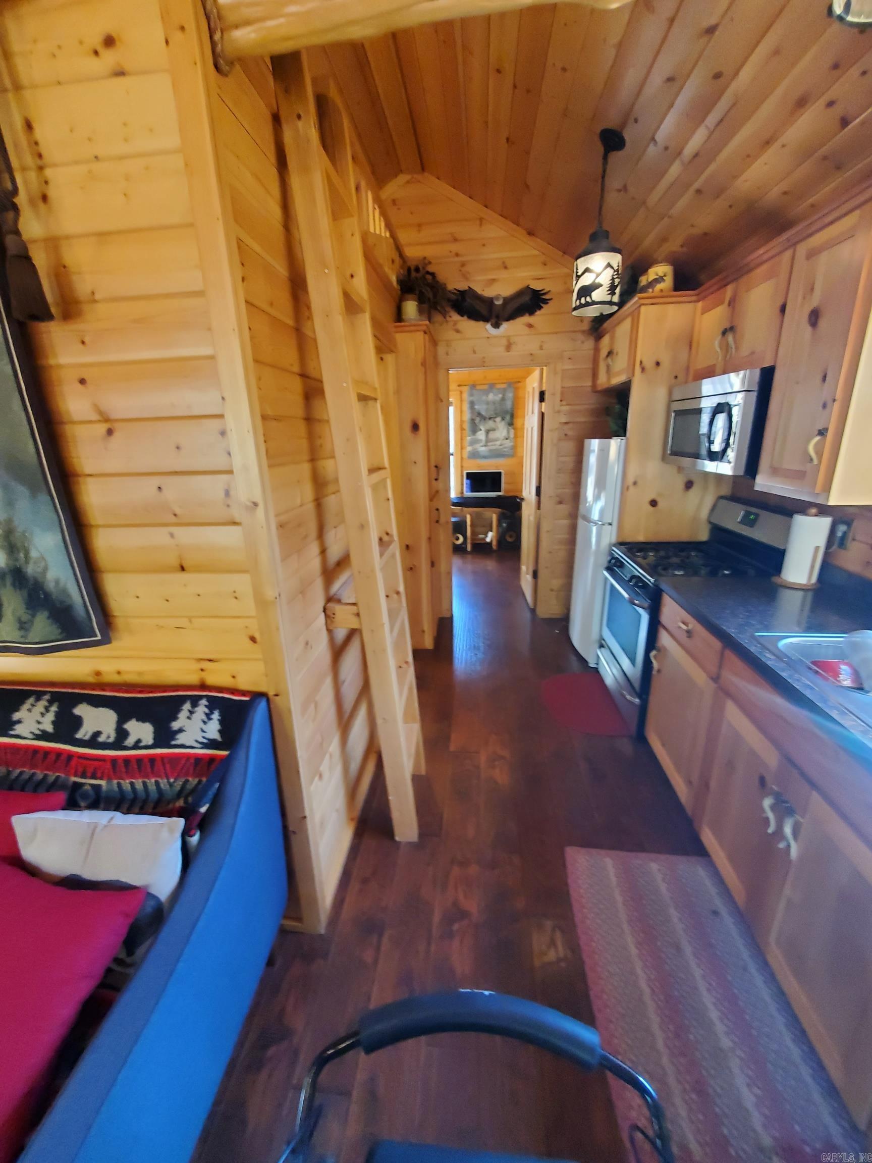 567 Shack Creek Lane Property Photo 11