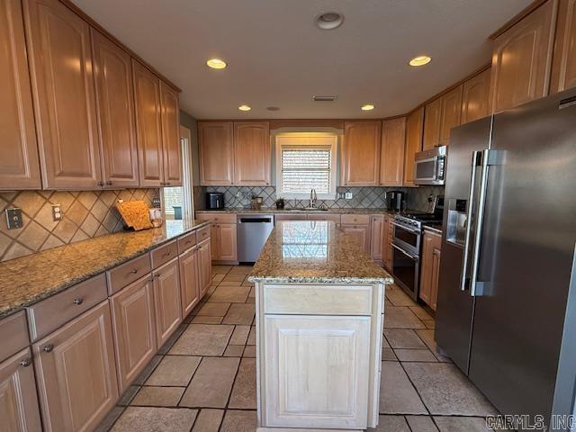 825 Dennison Heights Property Photo 14