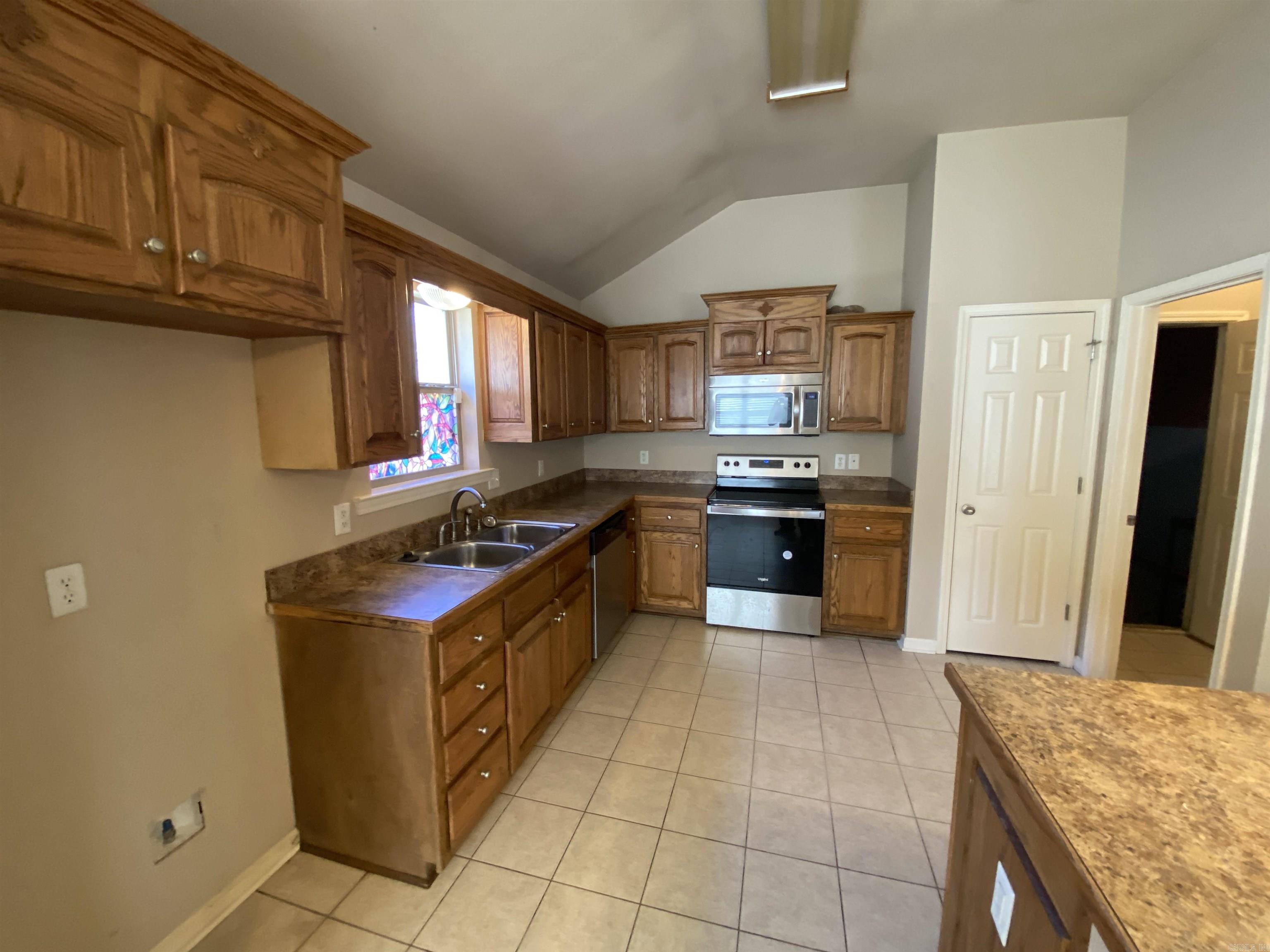 1906 Leander Drive Property Photo 6