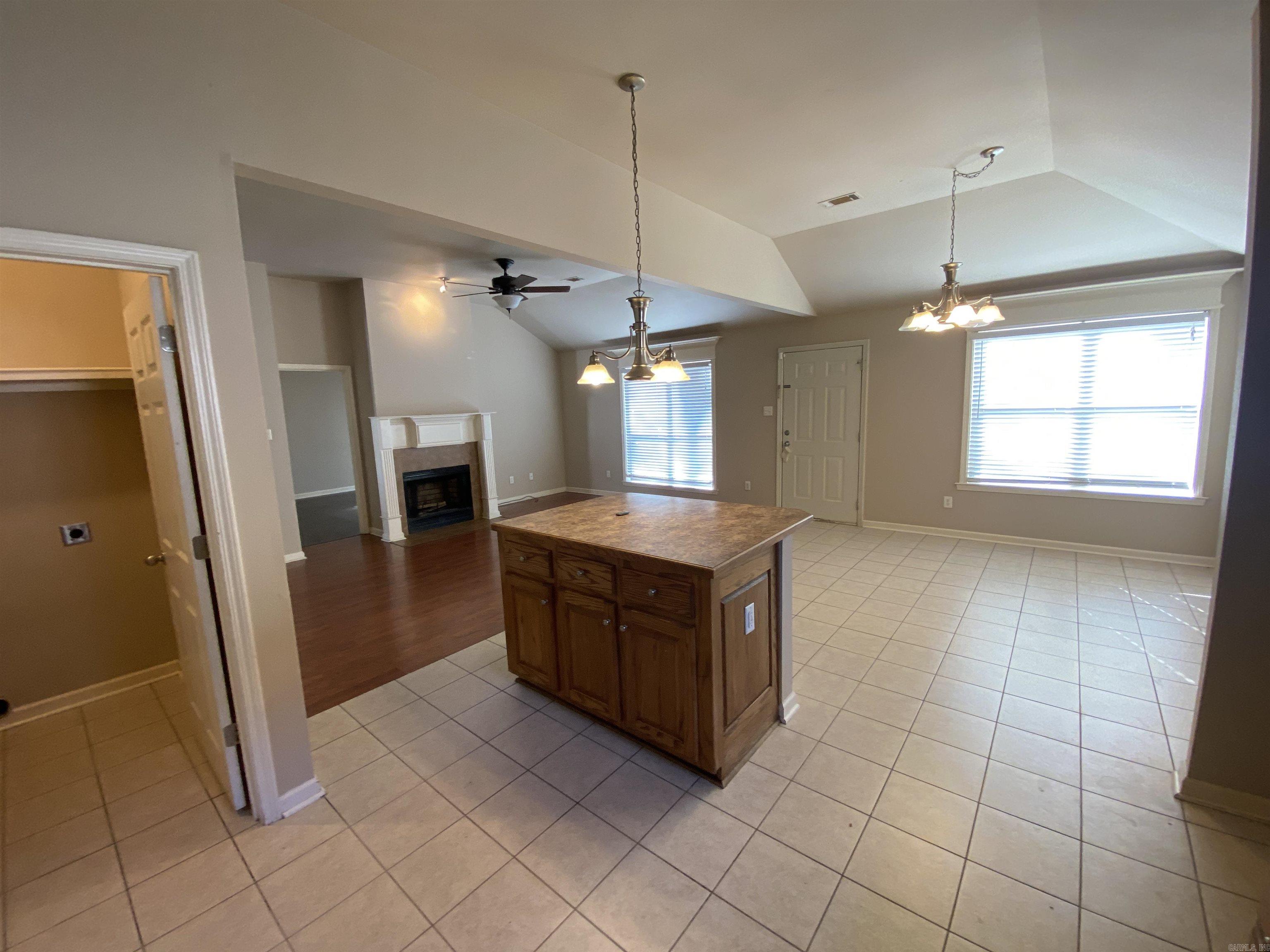 1906 Leander Drive Property Photo 7