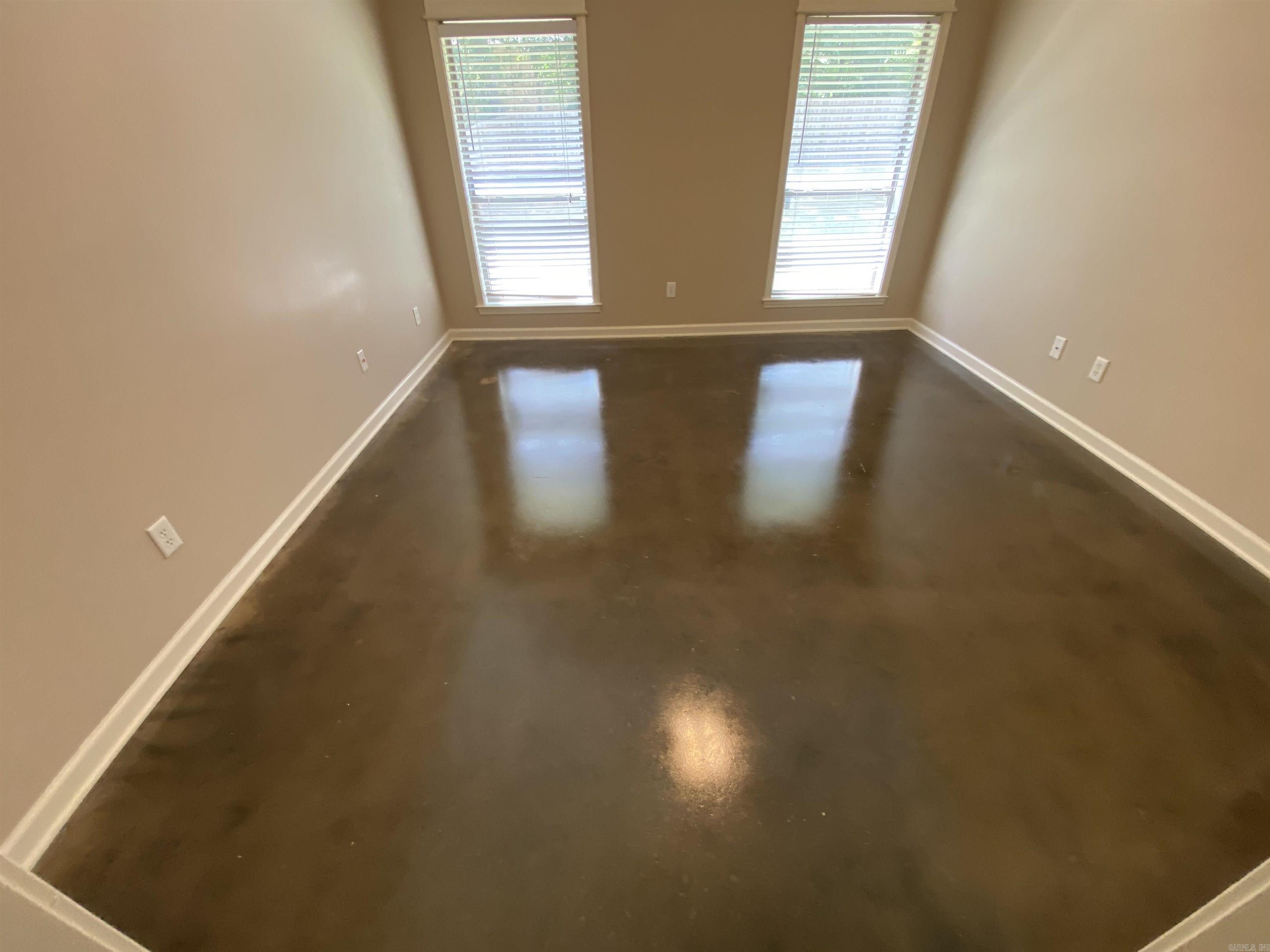 1906 Leander Drive Property Photo 12