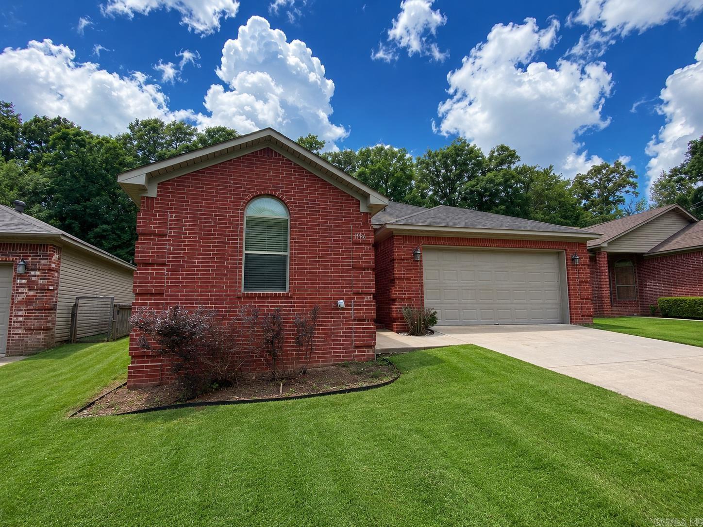 1906 Leander Drive Property Photo 27