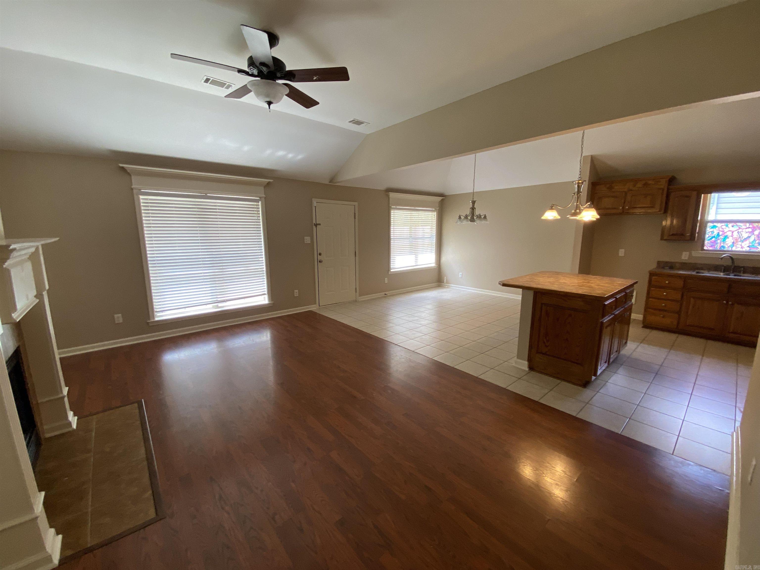 1906 Leander Drive Property Photo 33
