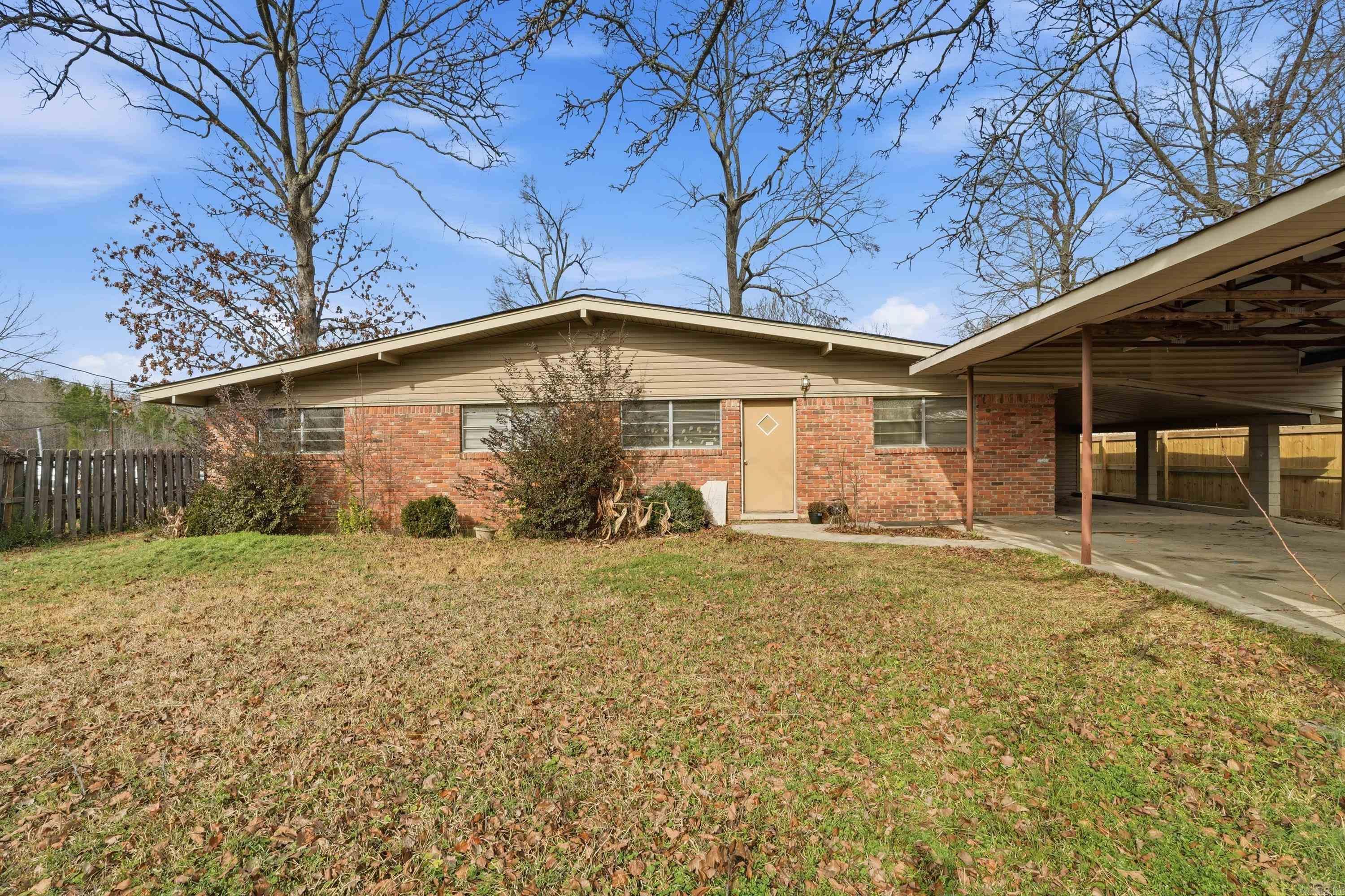 6920 Holtdale Lane Property Photo 1