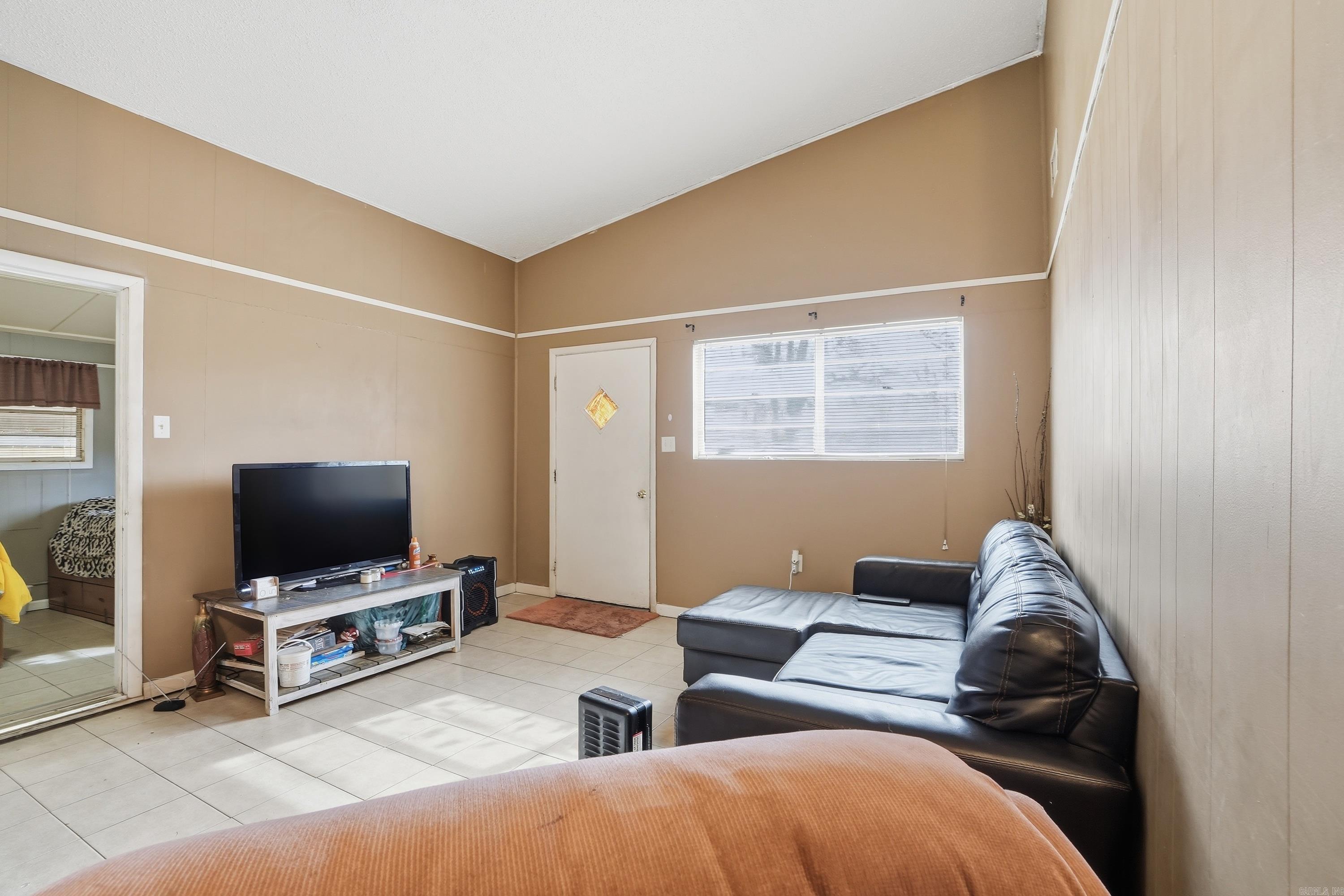 6920 Holtdale Lane Property Photo 4