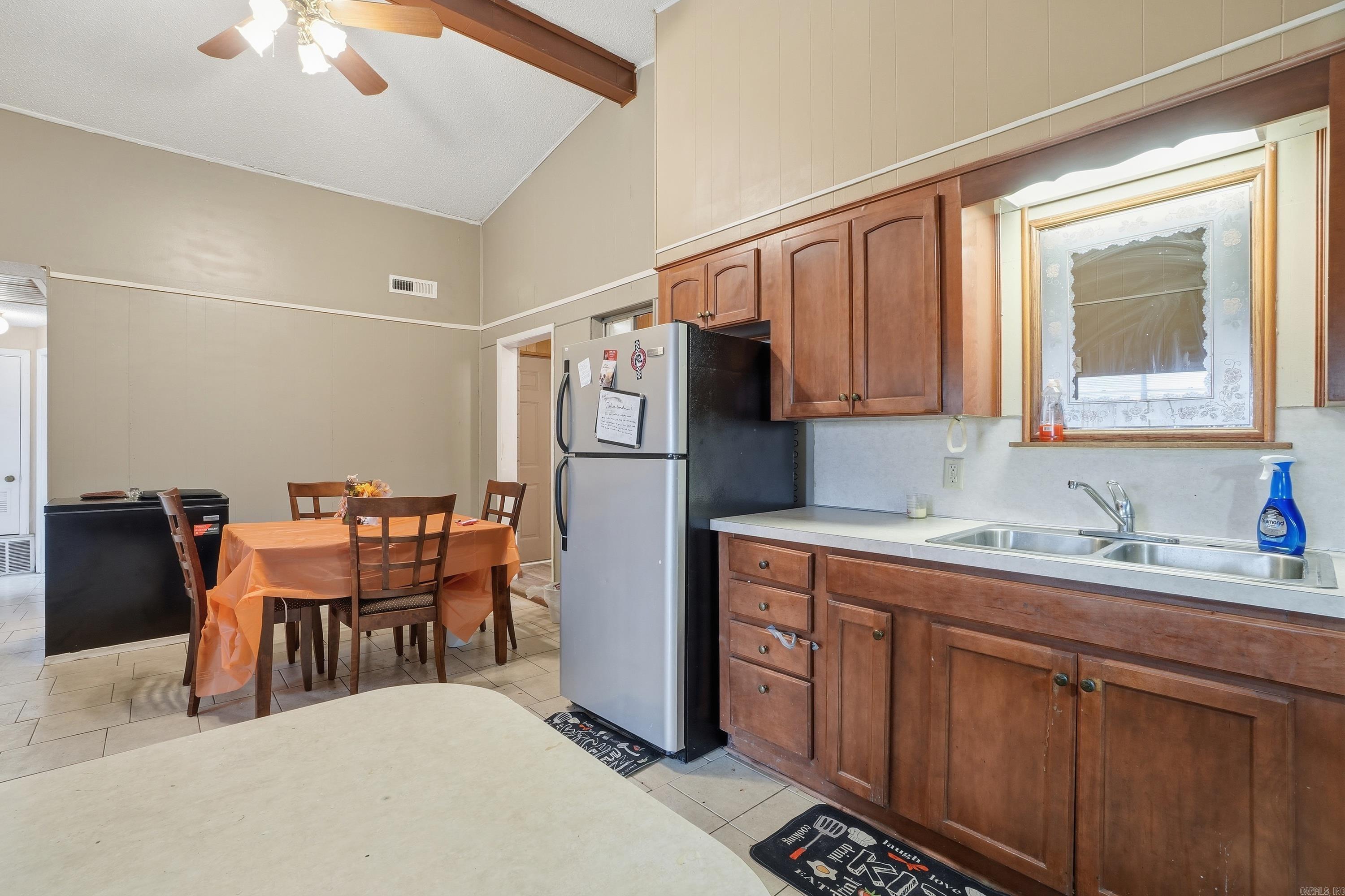 6920 Holtdale Lane Property Photo 10