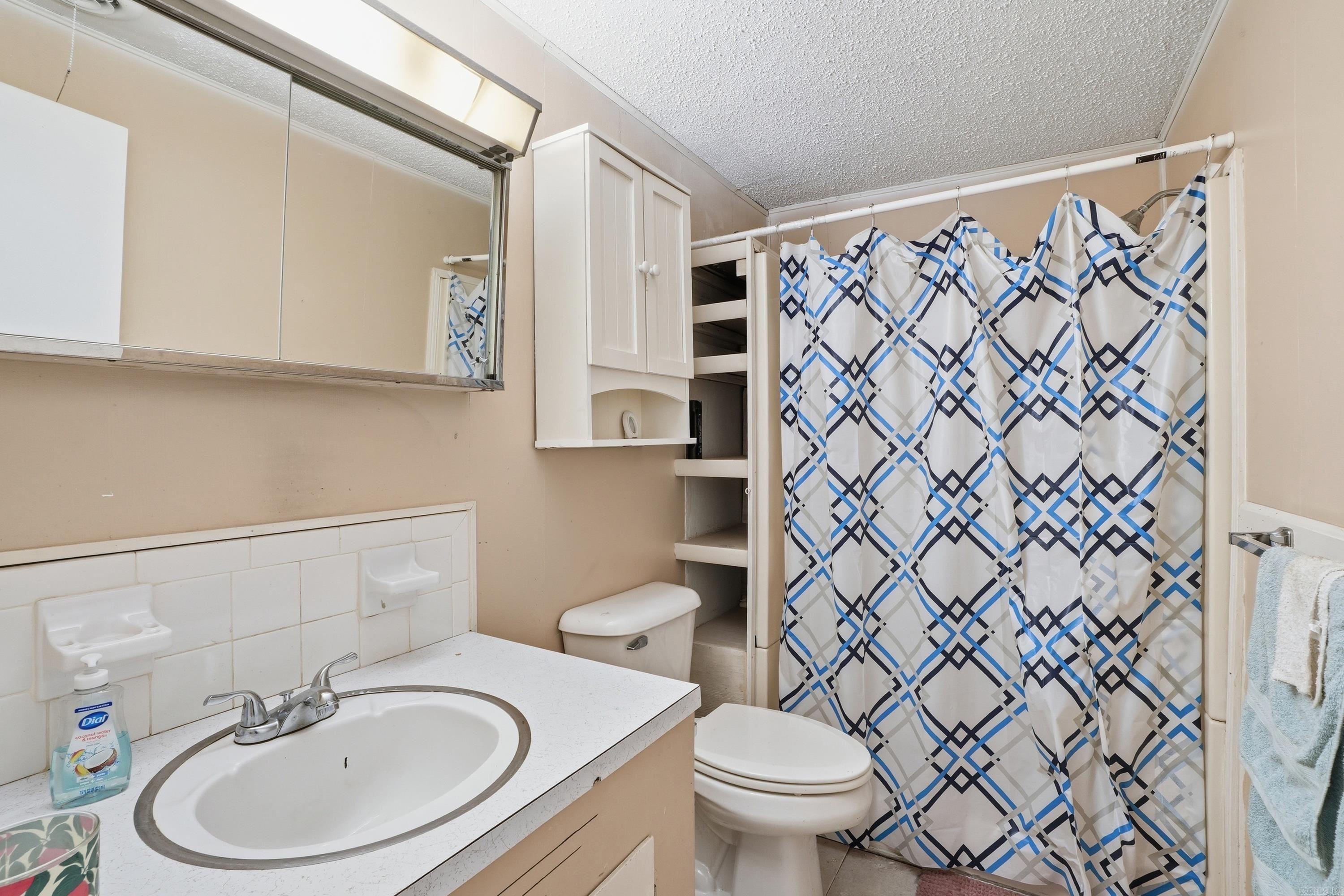 6920 Holtdale Lane Property Photo 18