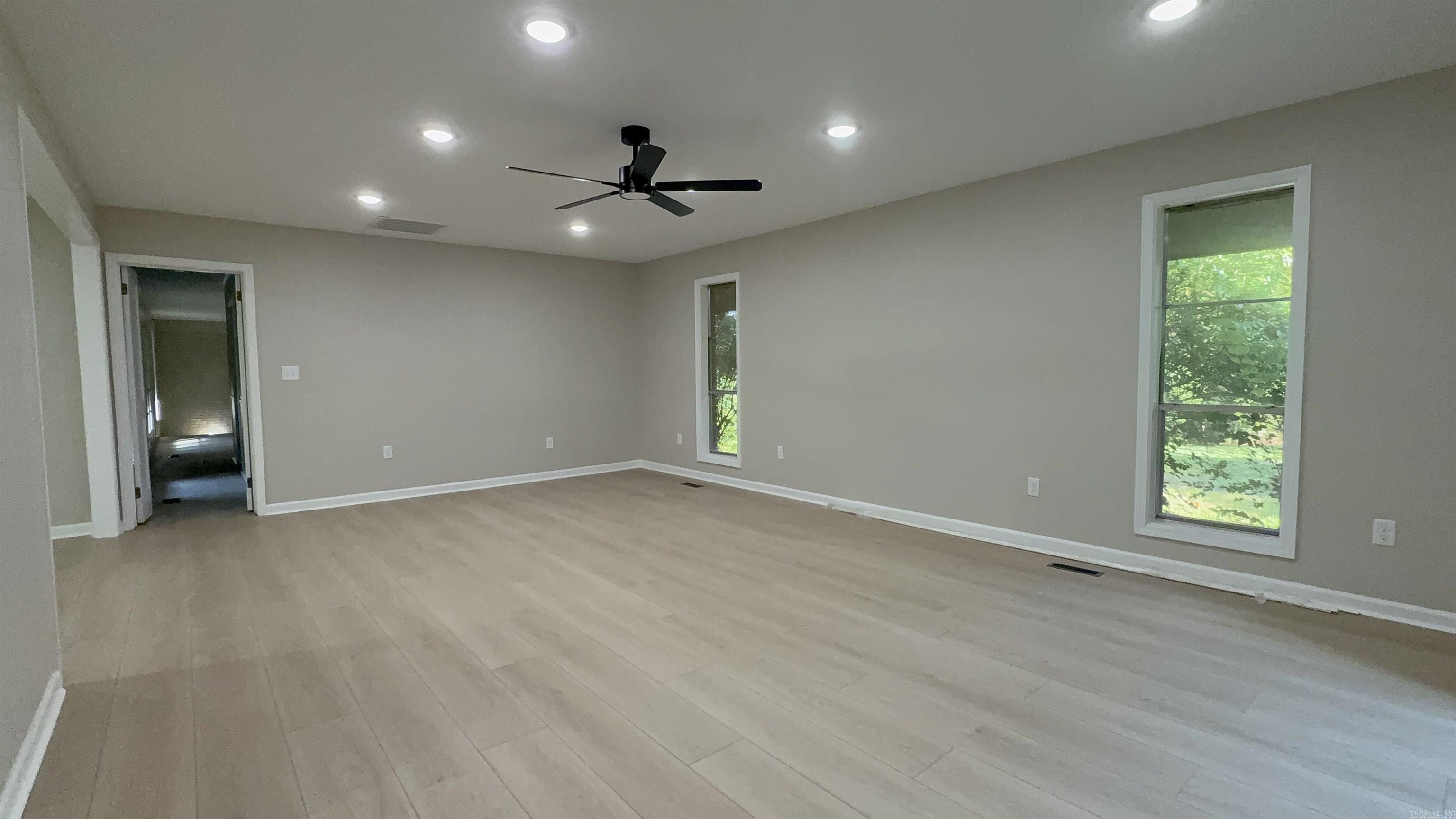320 Mccollum Drive Property Photo 9