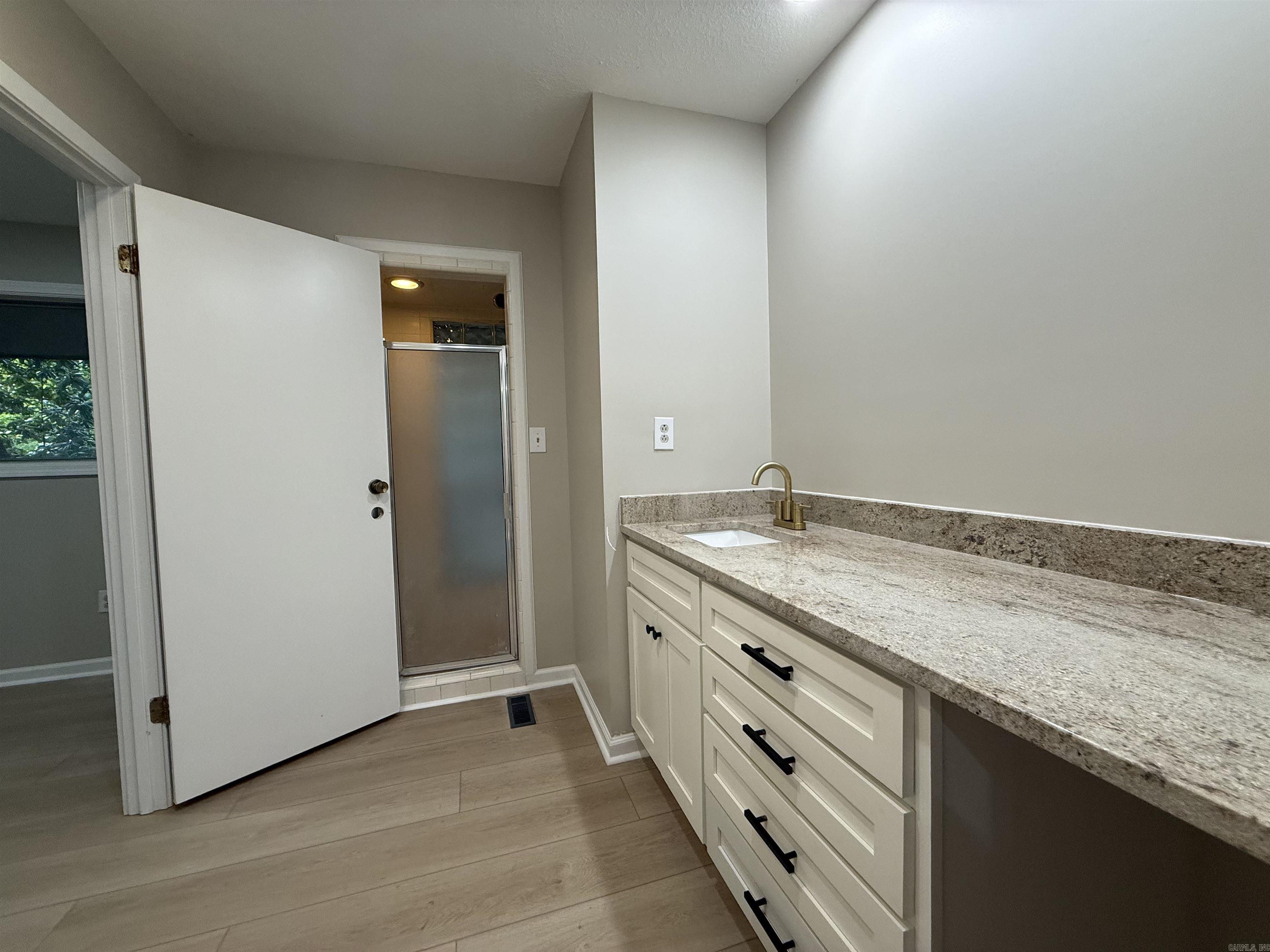 320 Mccollum Drive Property Photo 15