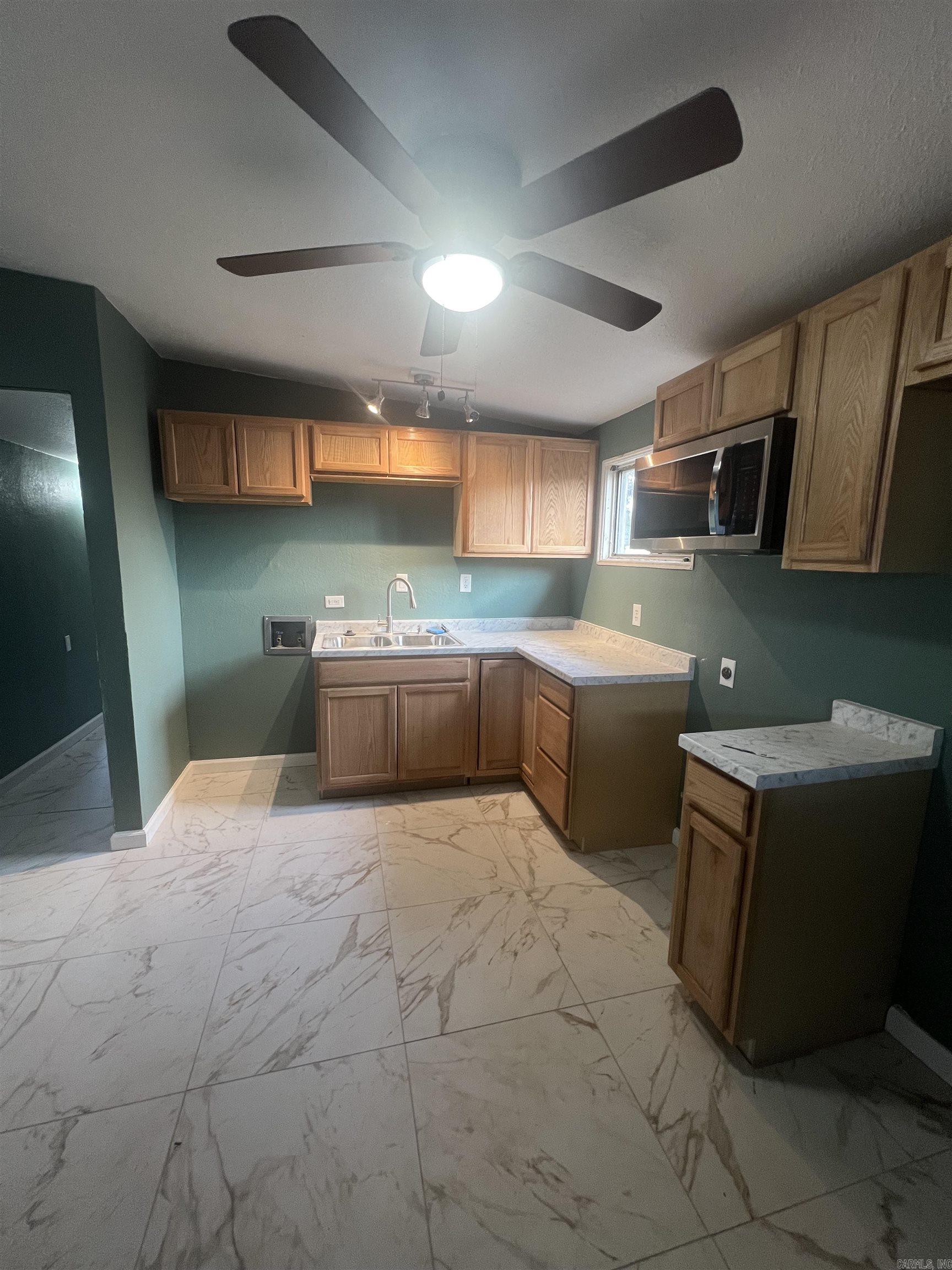 3100 Jonquil Street Property Photo 6