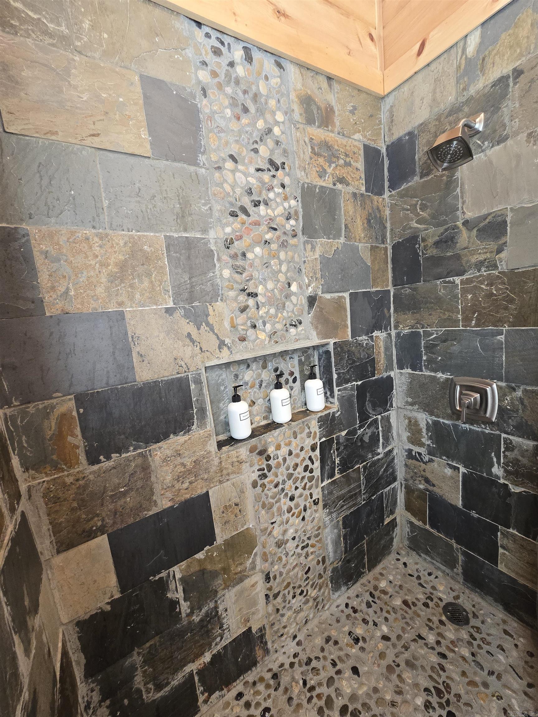 3193 Brownsville Road Property Photo 15