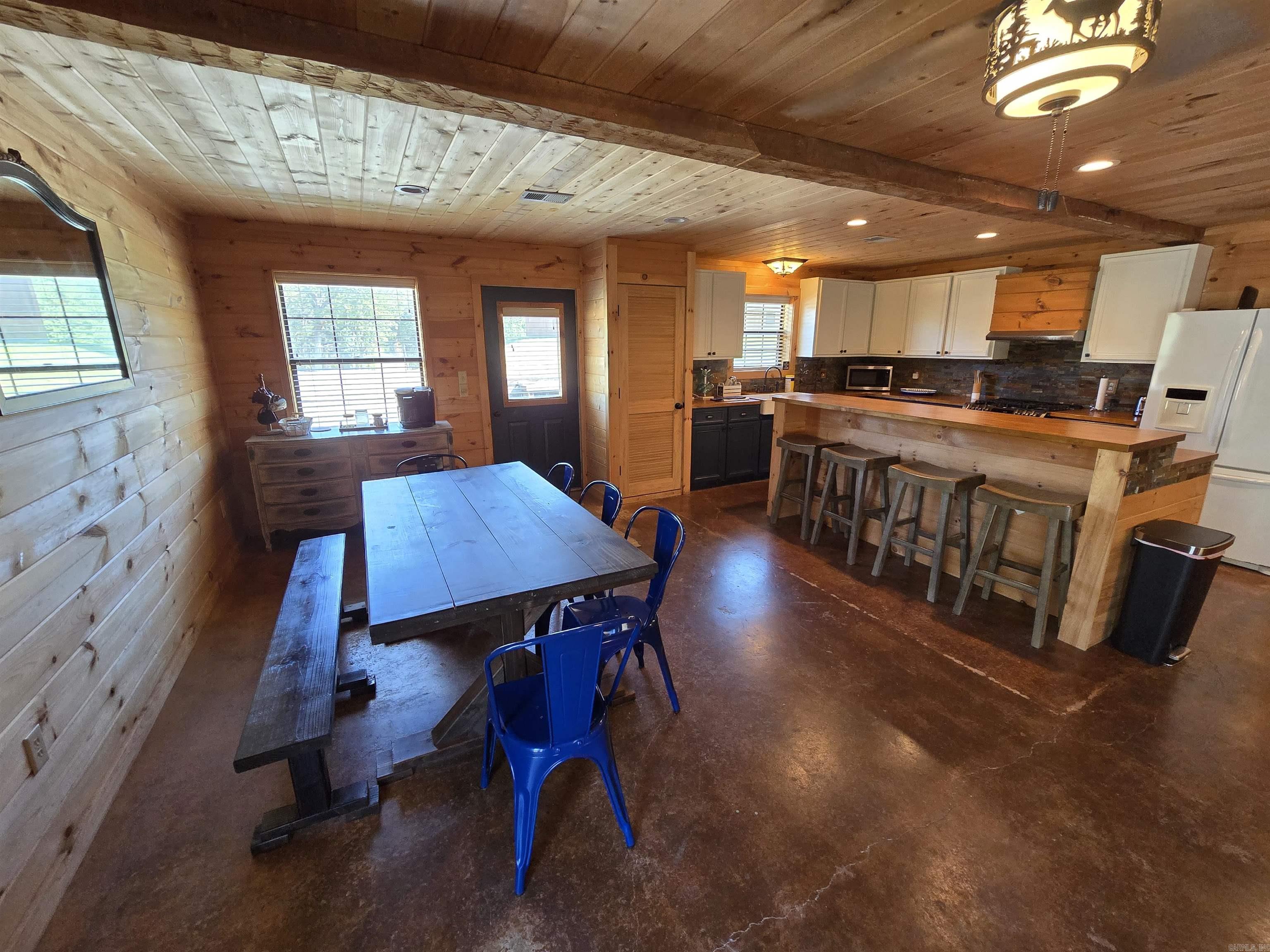 3189 Brownsville Road Property Photo 6
