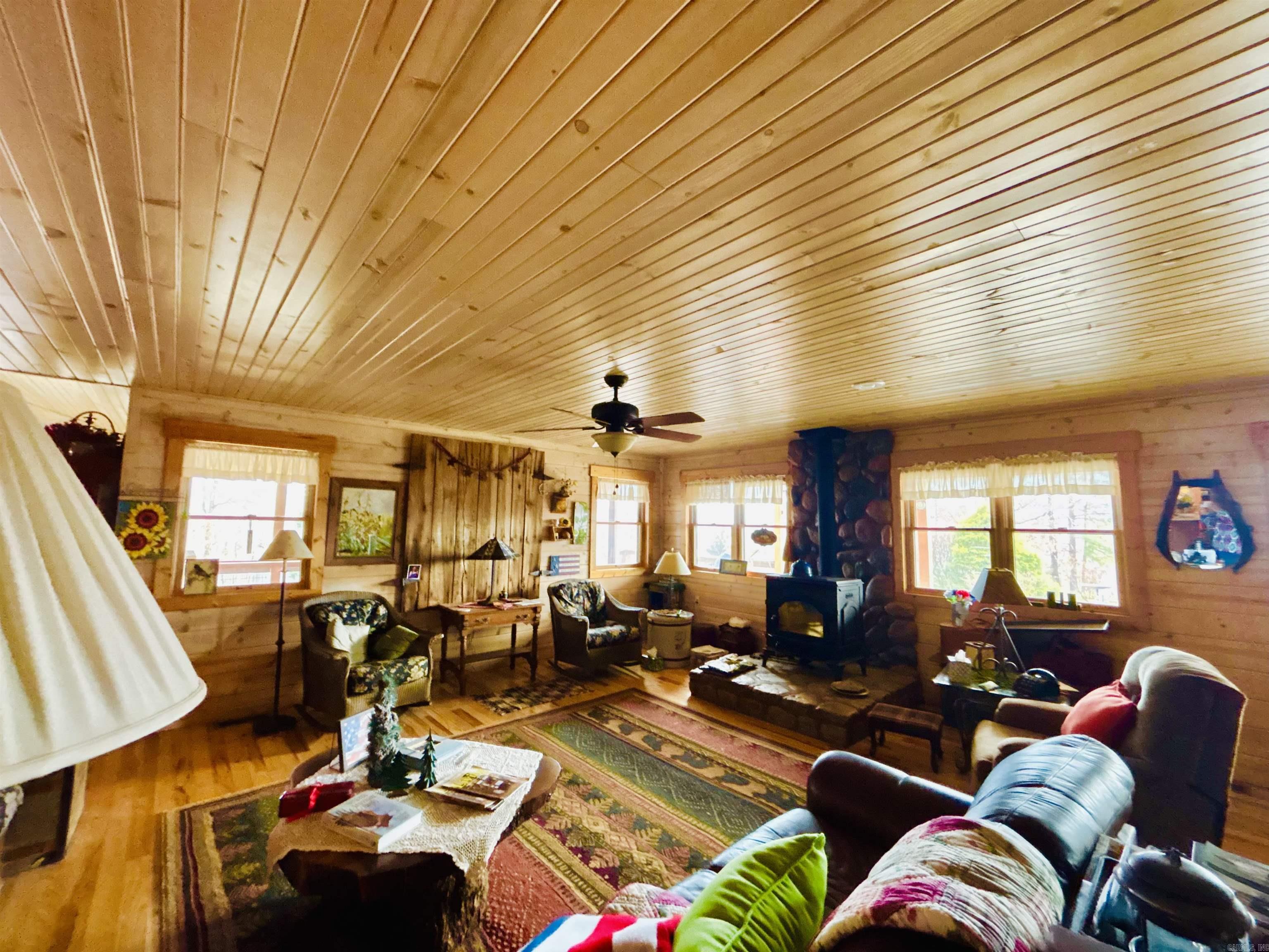1918 Ridge Road Property Photo 10