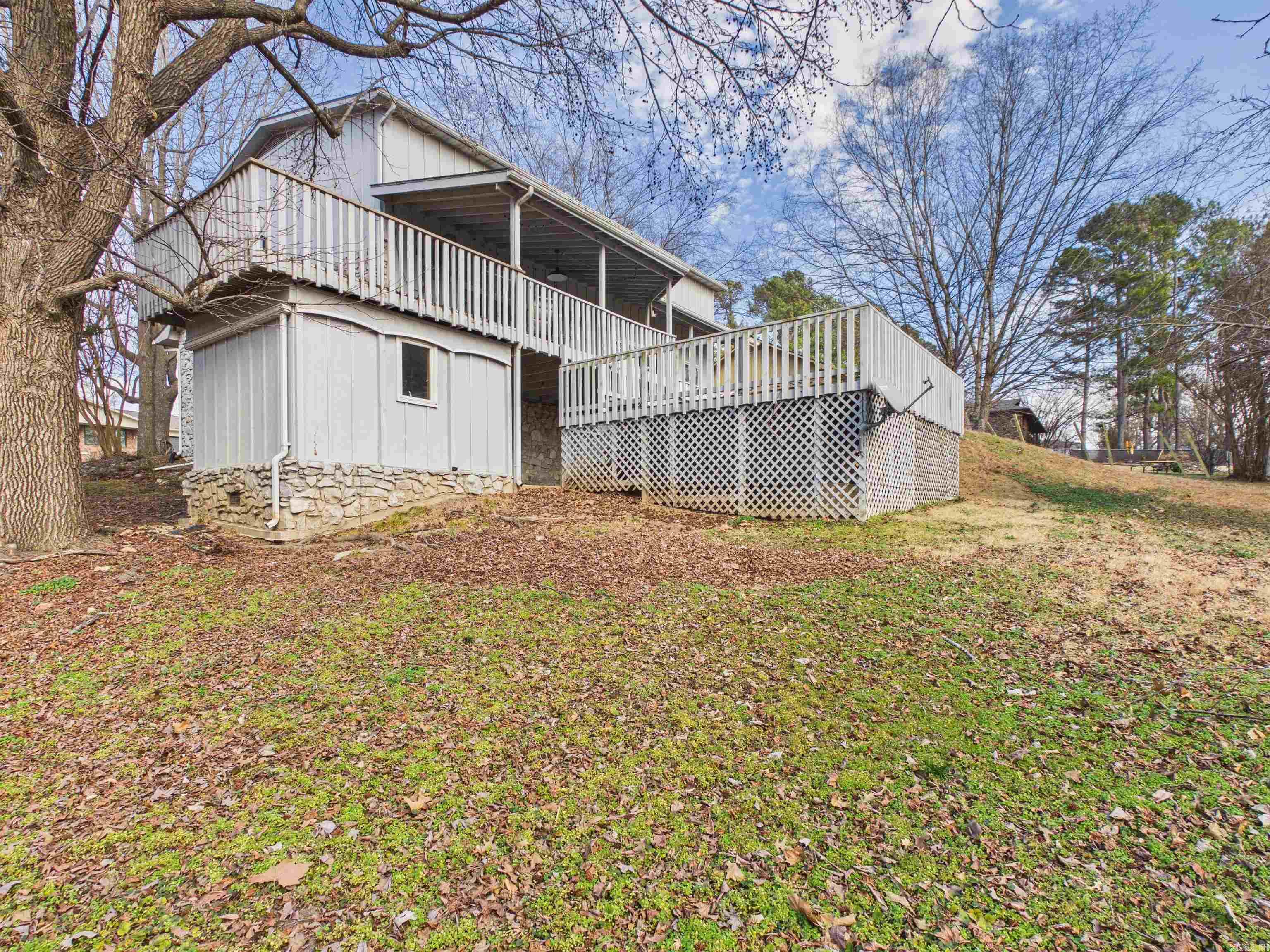 1006 W Sherman Avenue Property Photo 5