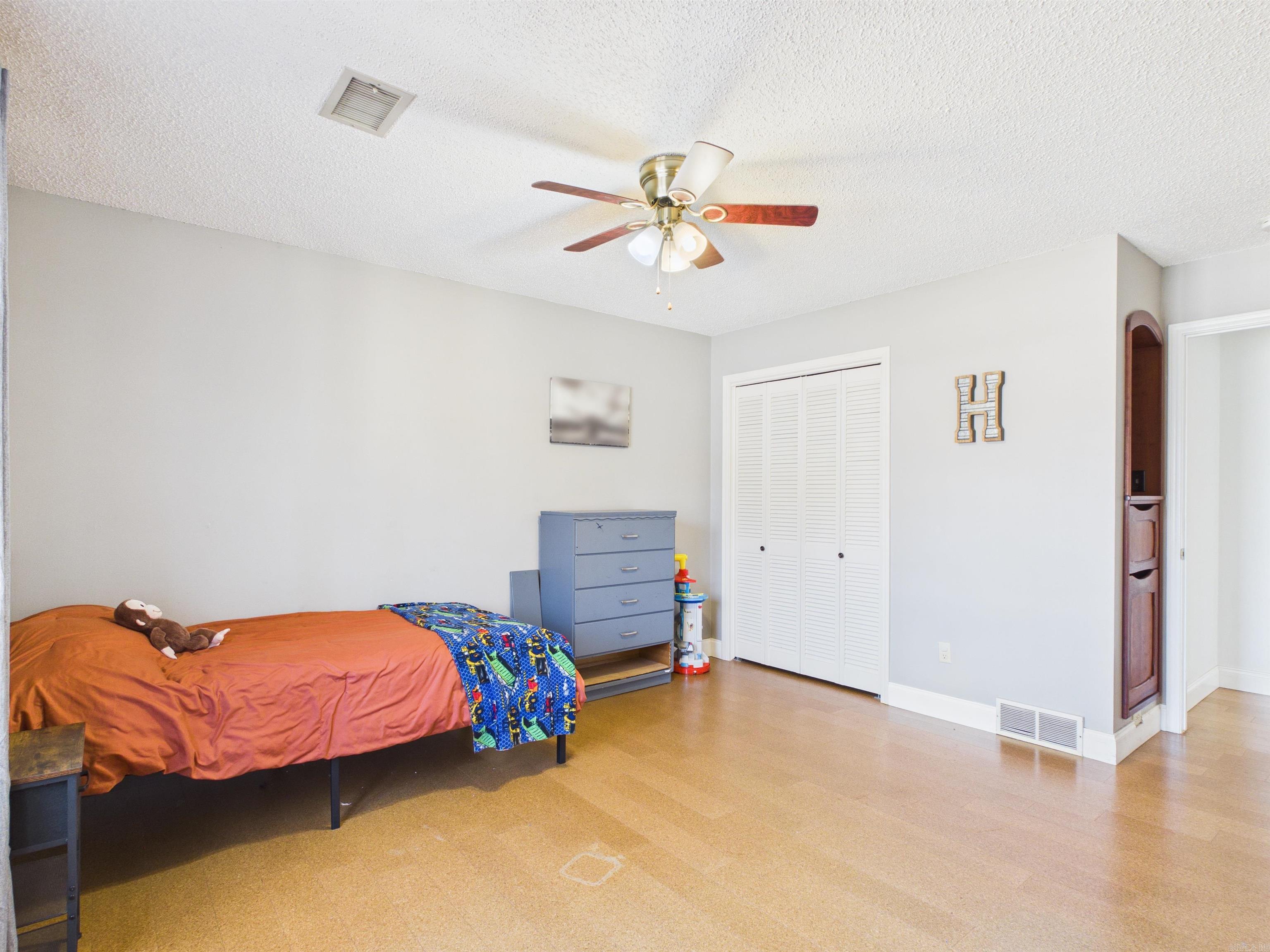 1006 W Sherman Avenue Property Photo 28