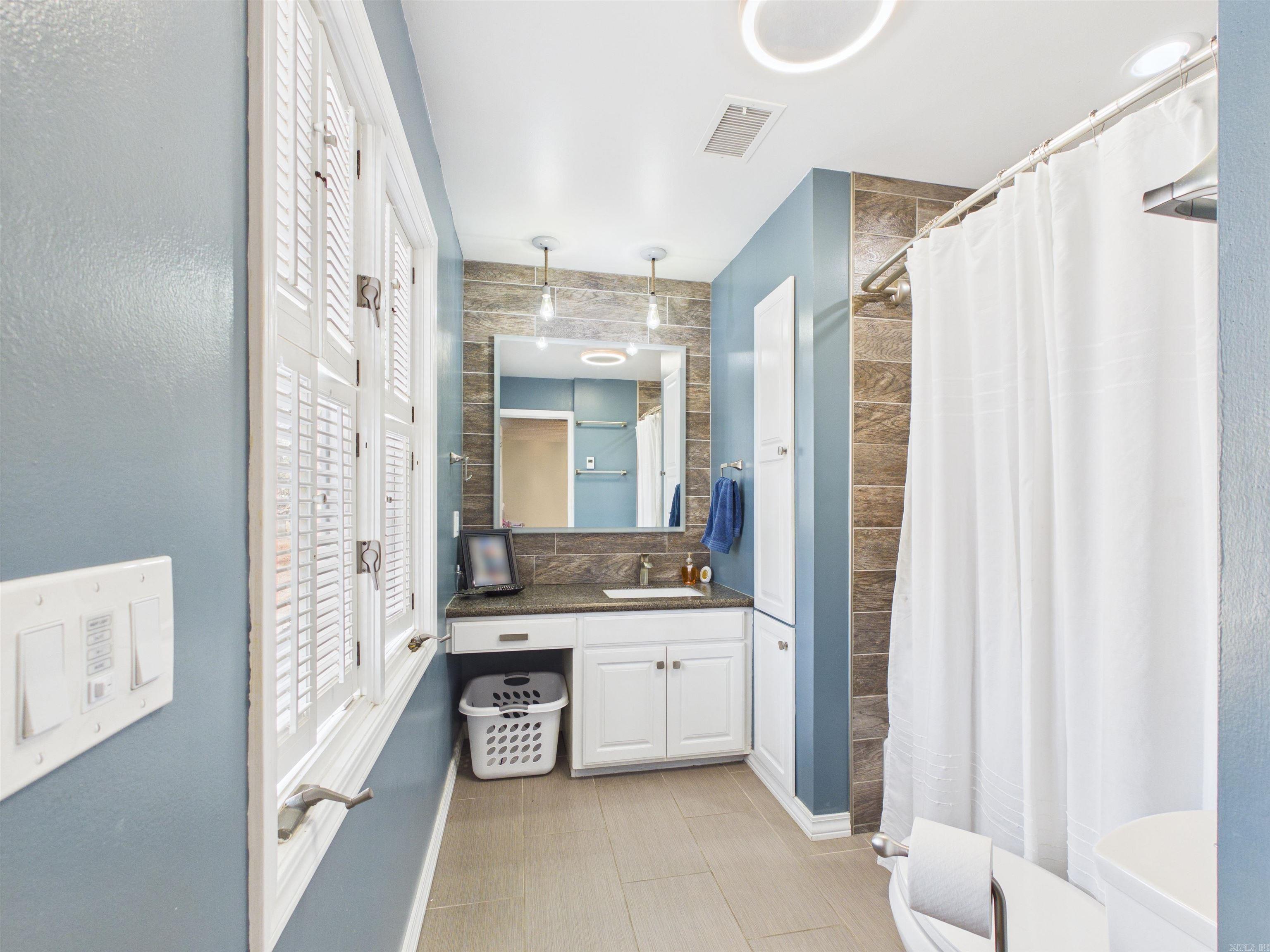 1006 W Sherman Avenue Property Photo 39