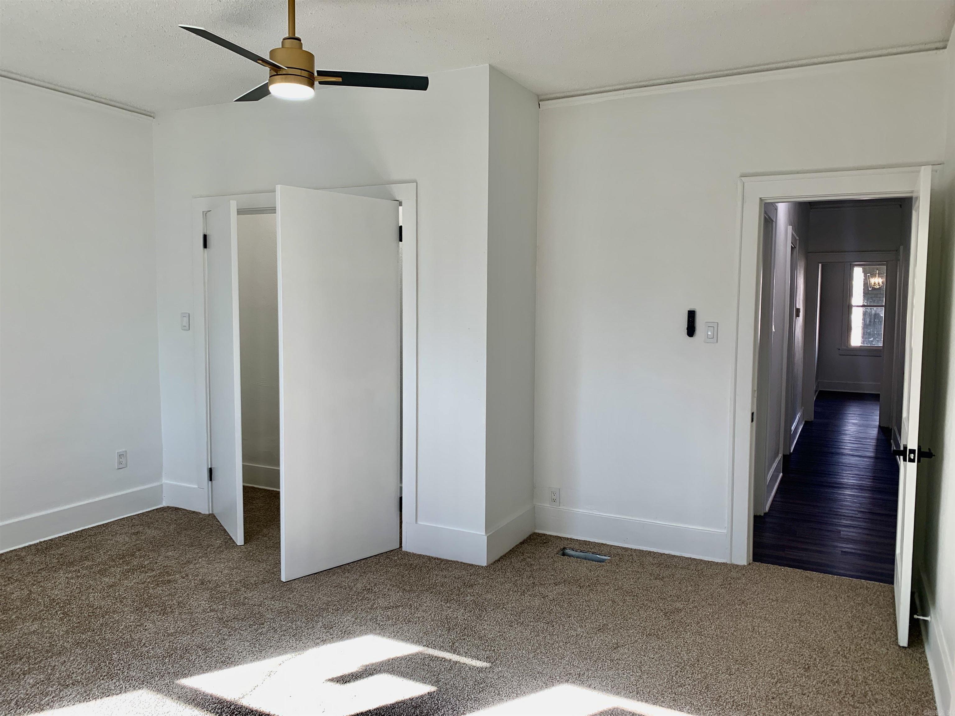 2411 W 16th Street Property Photo 29
