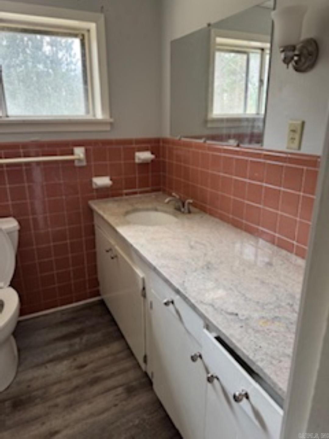 980 Woodcrest Rd Property Photo 22