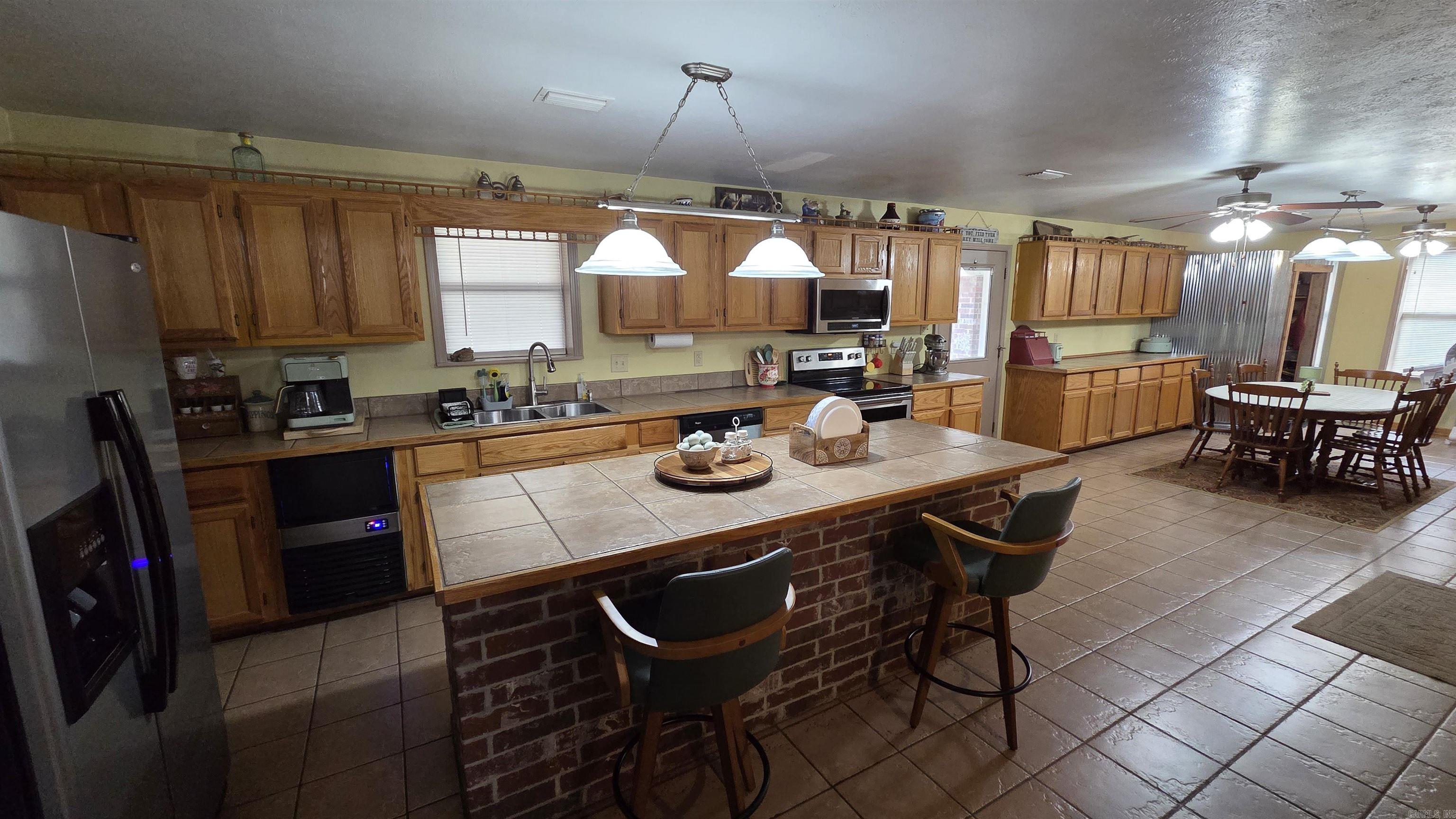 655 Charton Road Property Photo 12