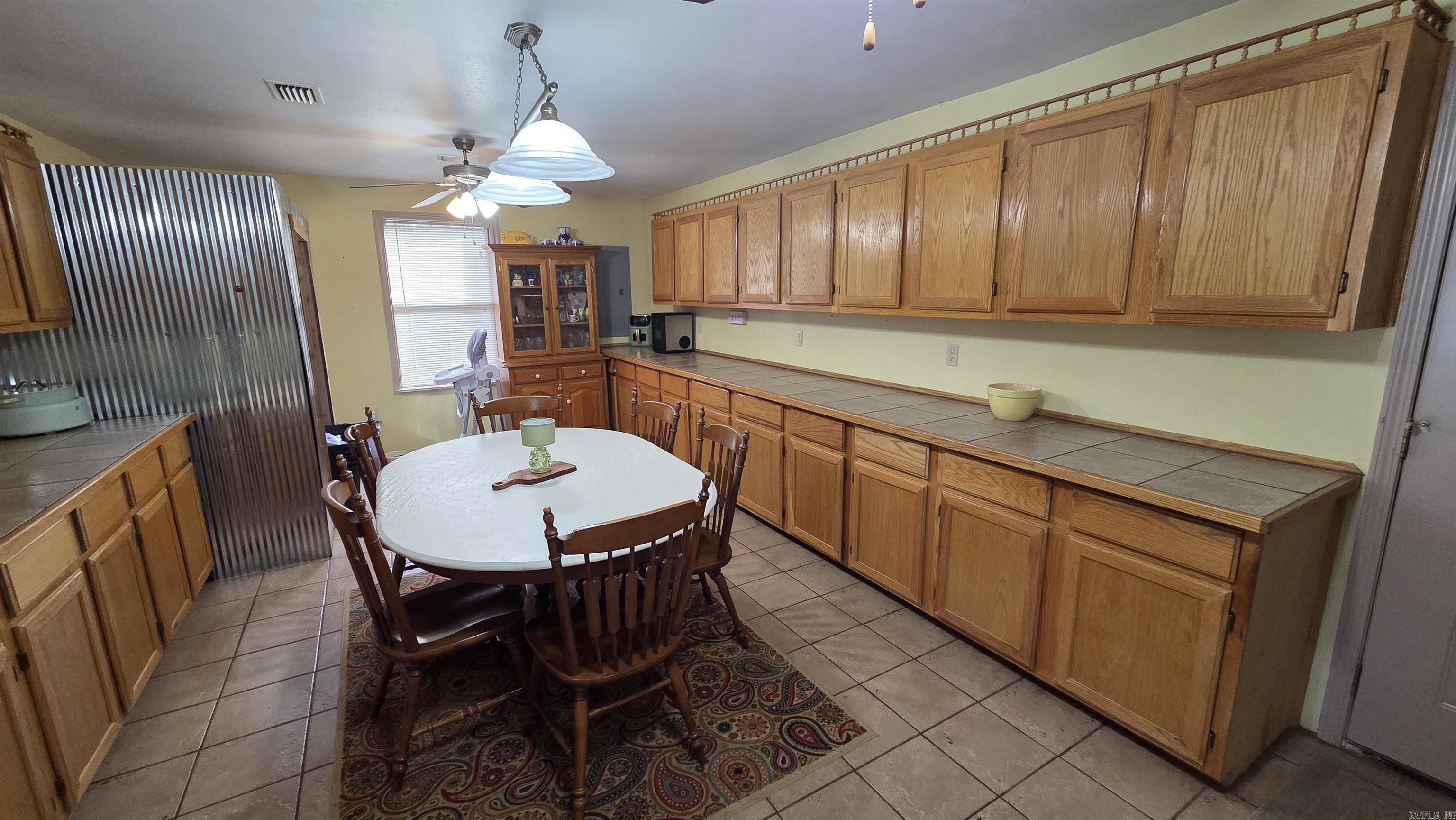 655 Charton Road Property Photo 13