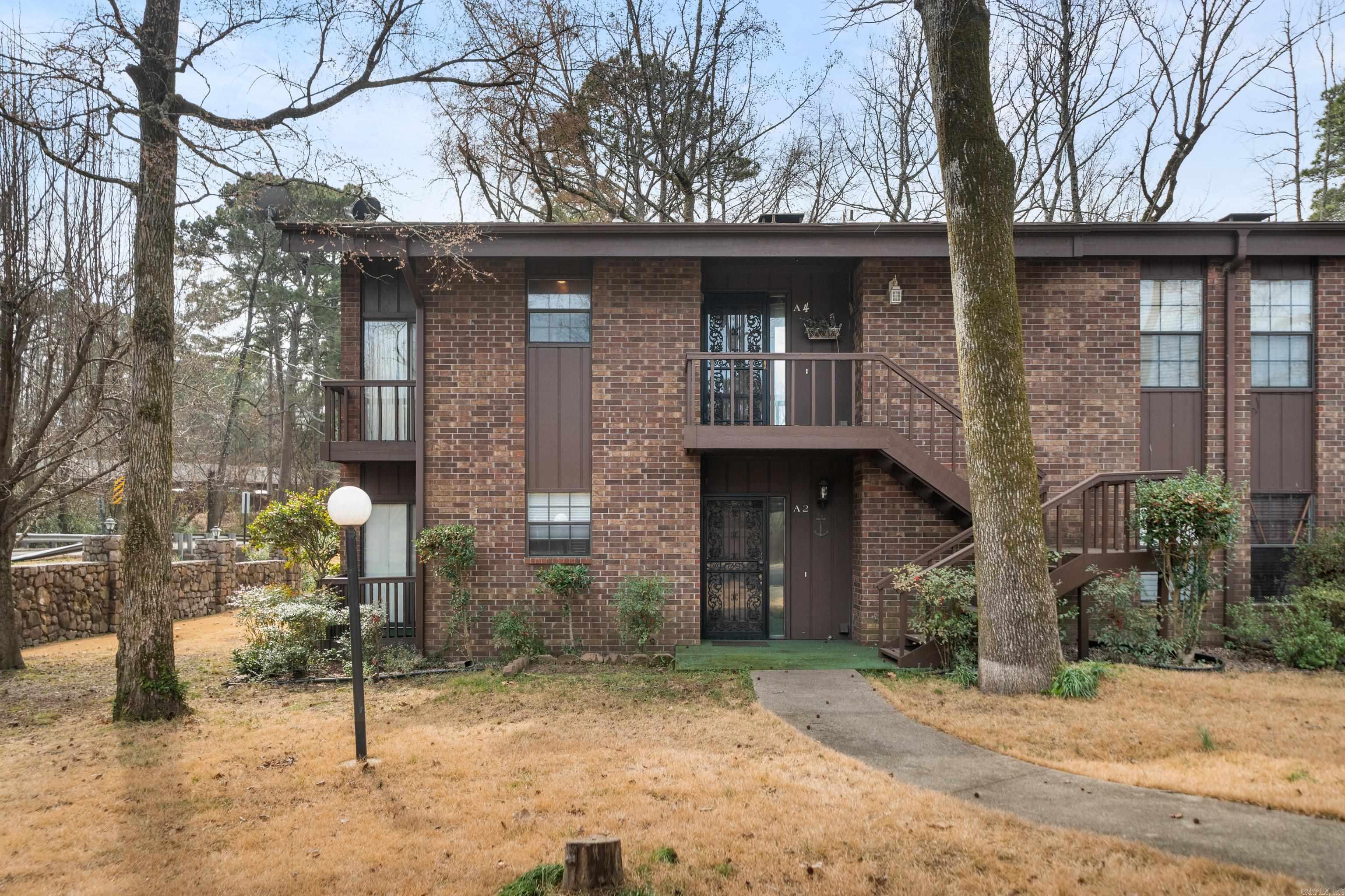 2325 Lakeshore Drive A2 Property Photo 1