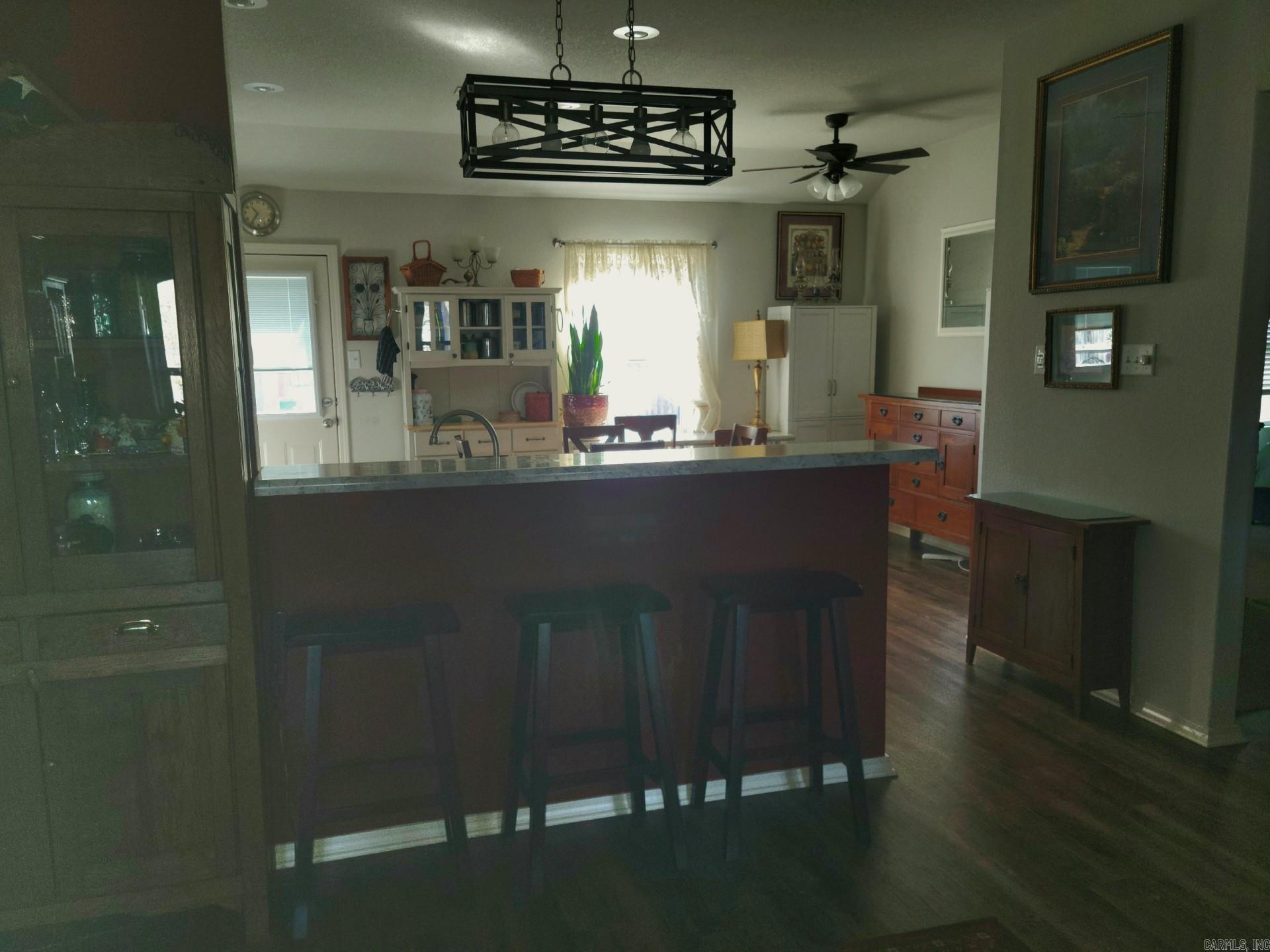5512 Bundy Drive Property Photo 3