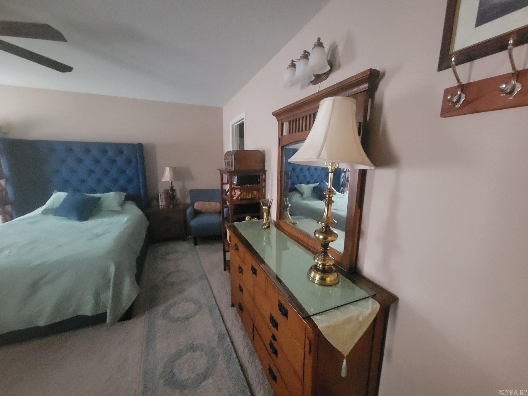5512 Bundy Drive Property Photo 8
