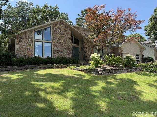714 Loyola Drive Property Photo 1