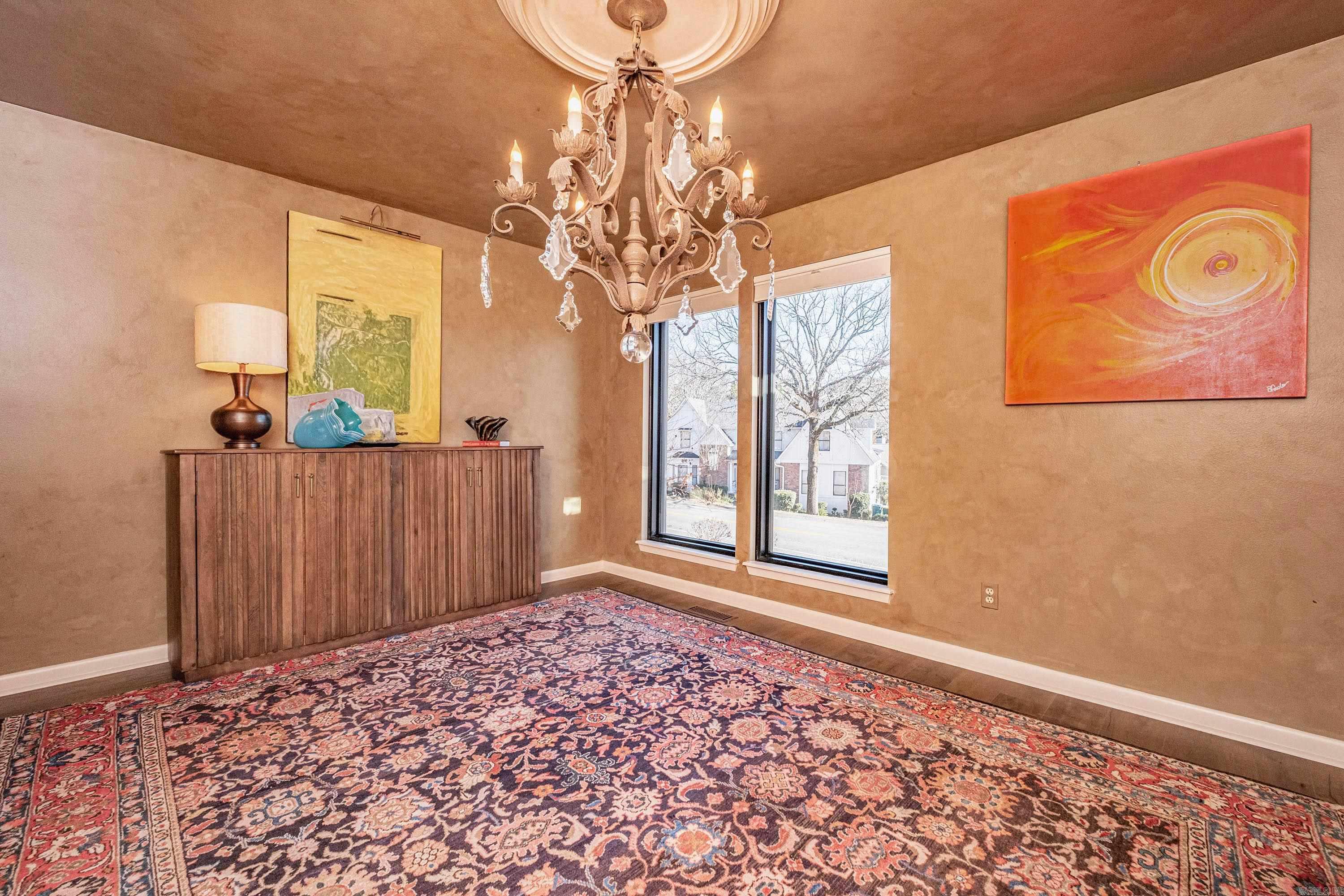 714 Loyola Drive Property Photo 13
