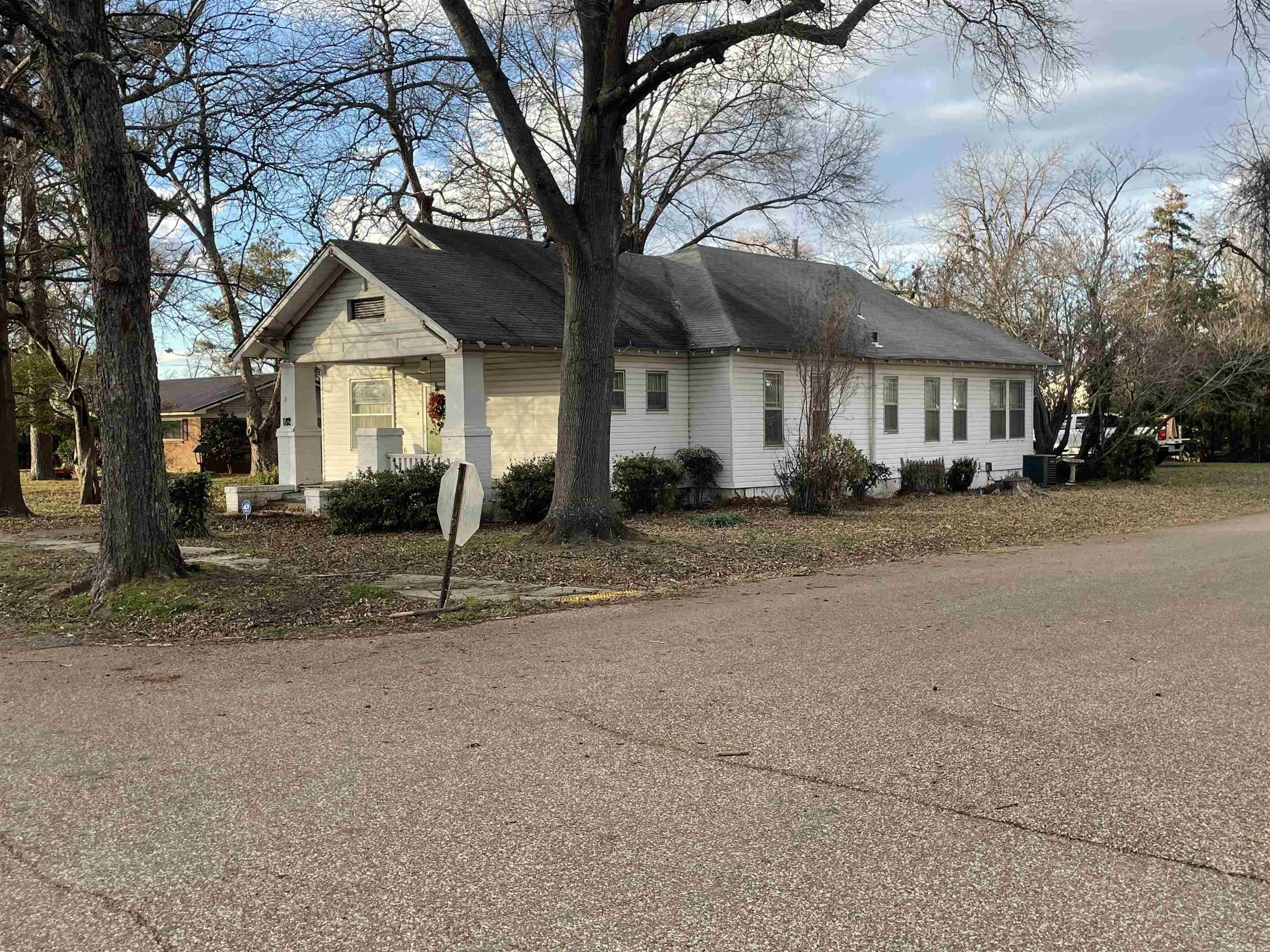 182 2nd Avenue Property Photo 2