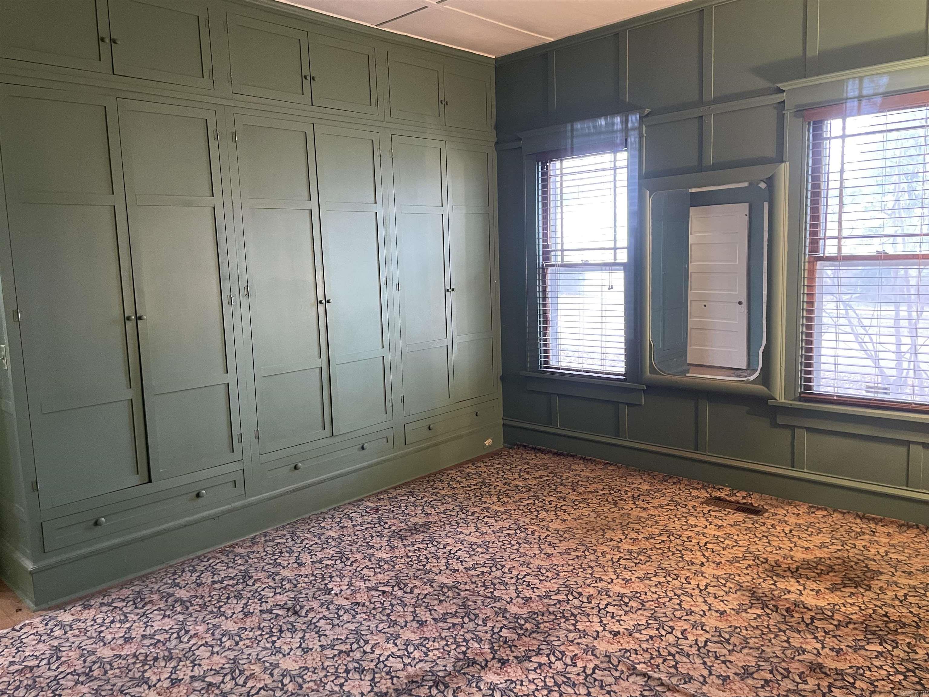 182 2nd Avenue Property Photo 13