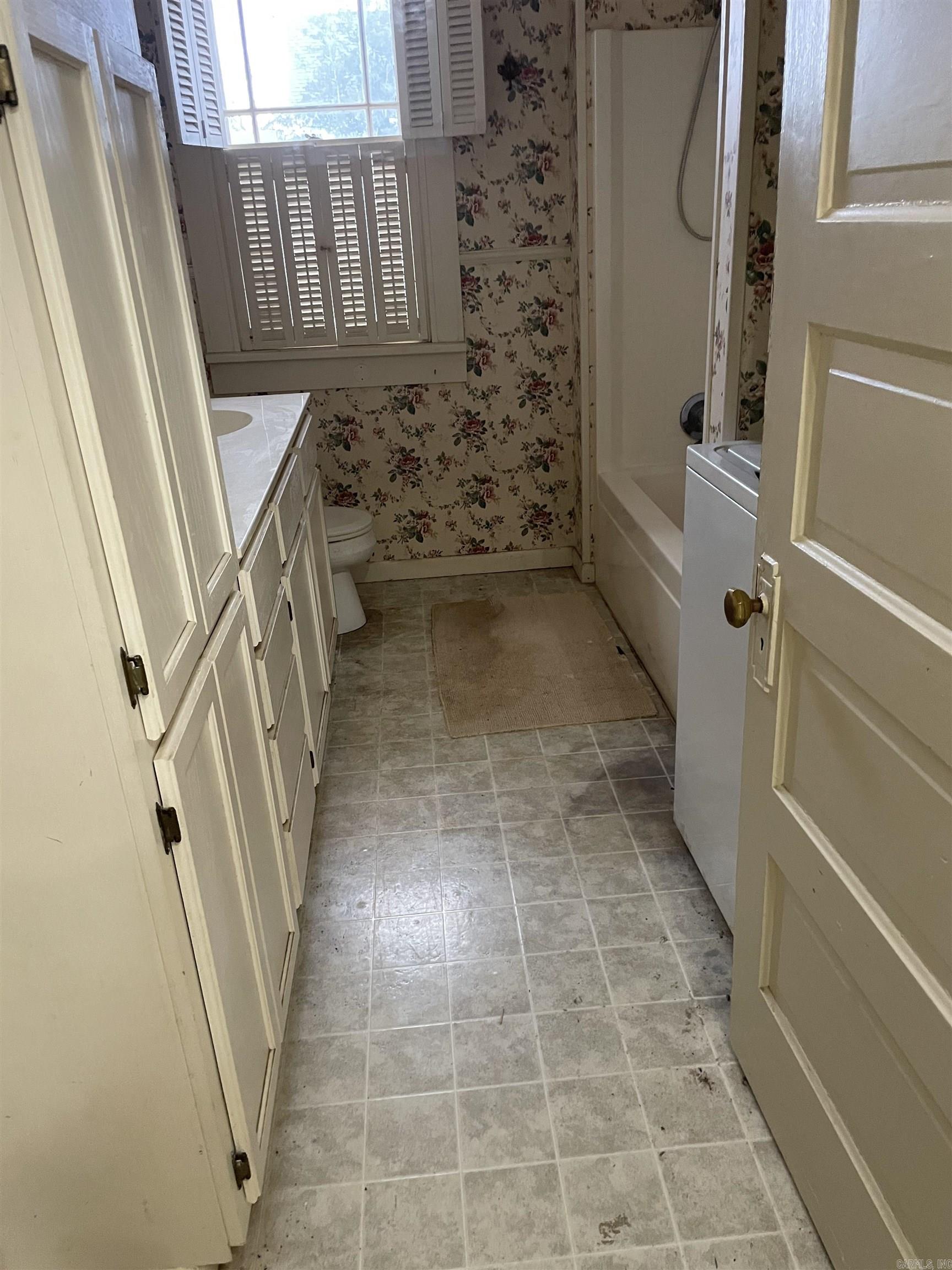 182 2nd Avenue Property Photo 15